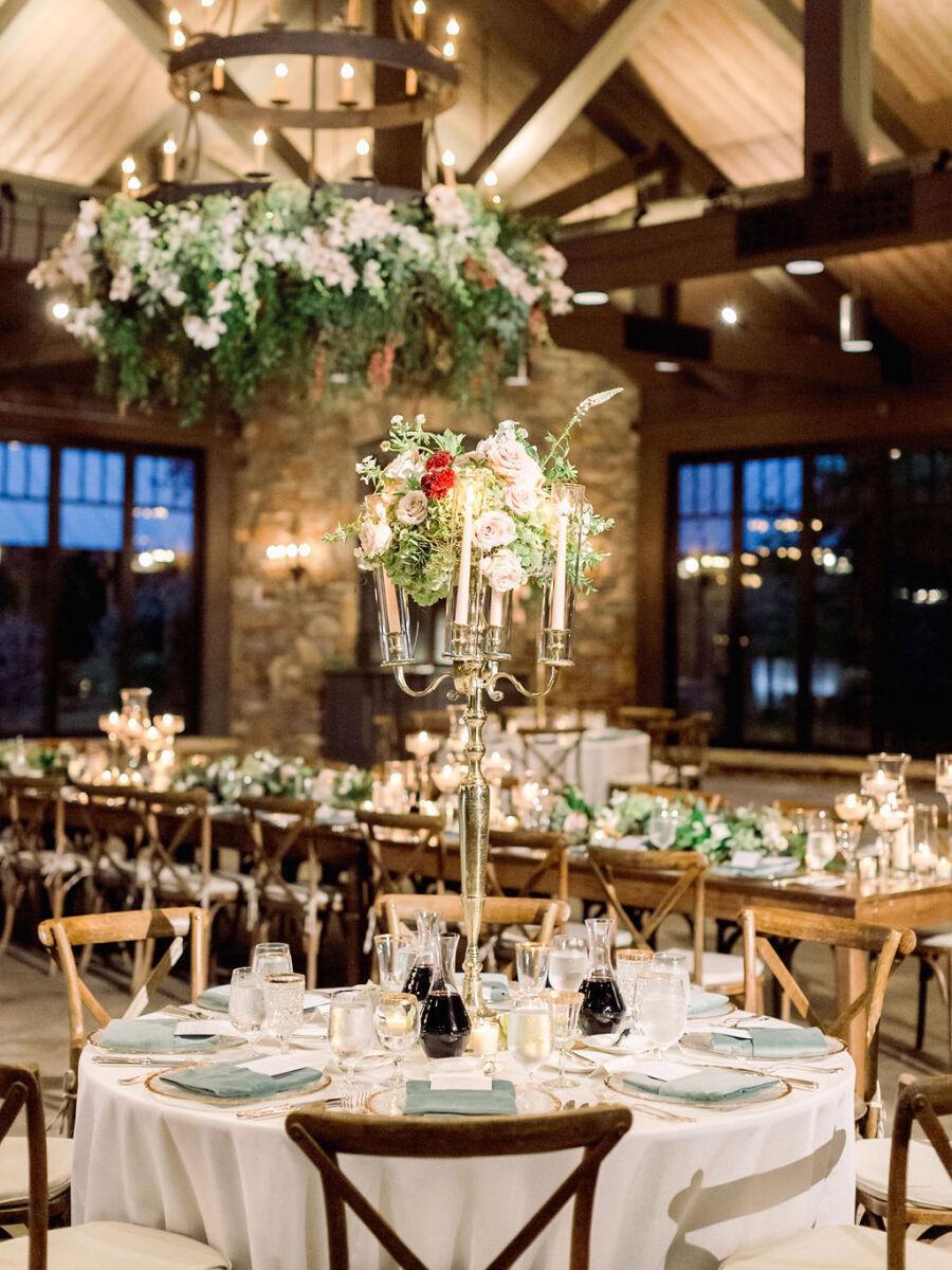 A Classic Winter Wedding at Old Edwards Inn and Spa photo 3