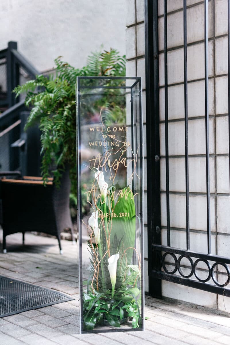 A Glamorous Spring Wedding at Marketplace Restaurant at Theater Square photo 3