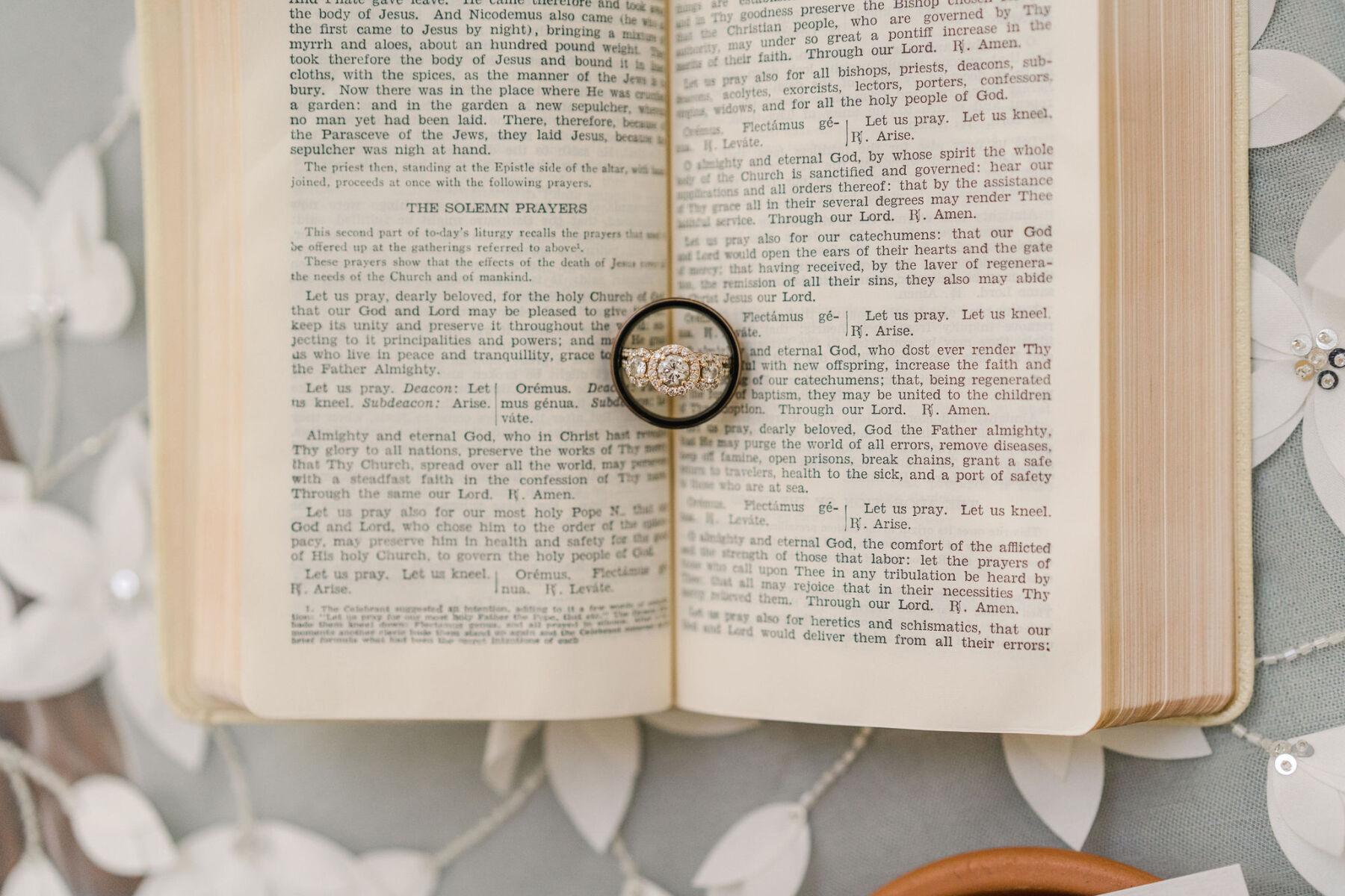 A Modern Fall Wedding at Four Eleven York Street photo 3