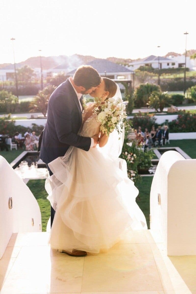 A Glamorous Garden Wedding at a Private Residence photo 3