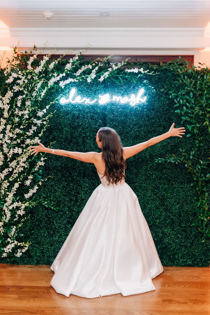A Classic Summer Wedding at Peconic Bay Yacht Club photo 4