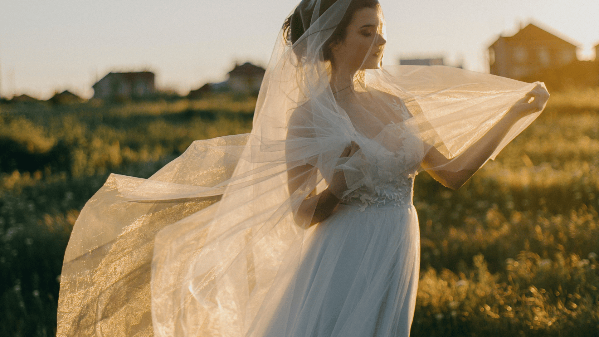 8 Bridal Fashion Trends That Will Be Huge in 2016