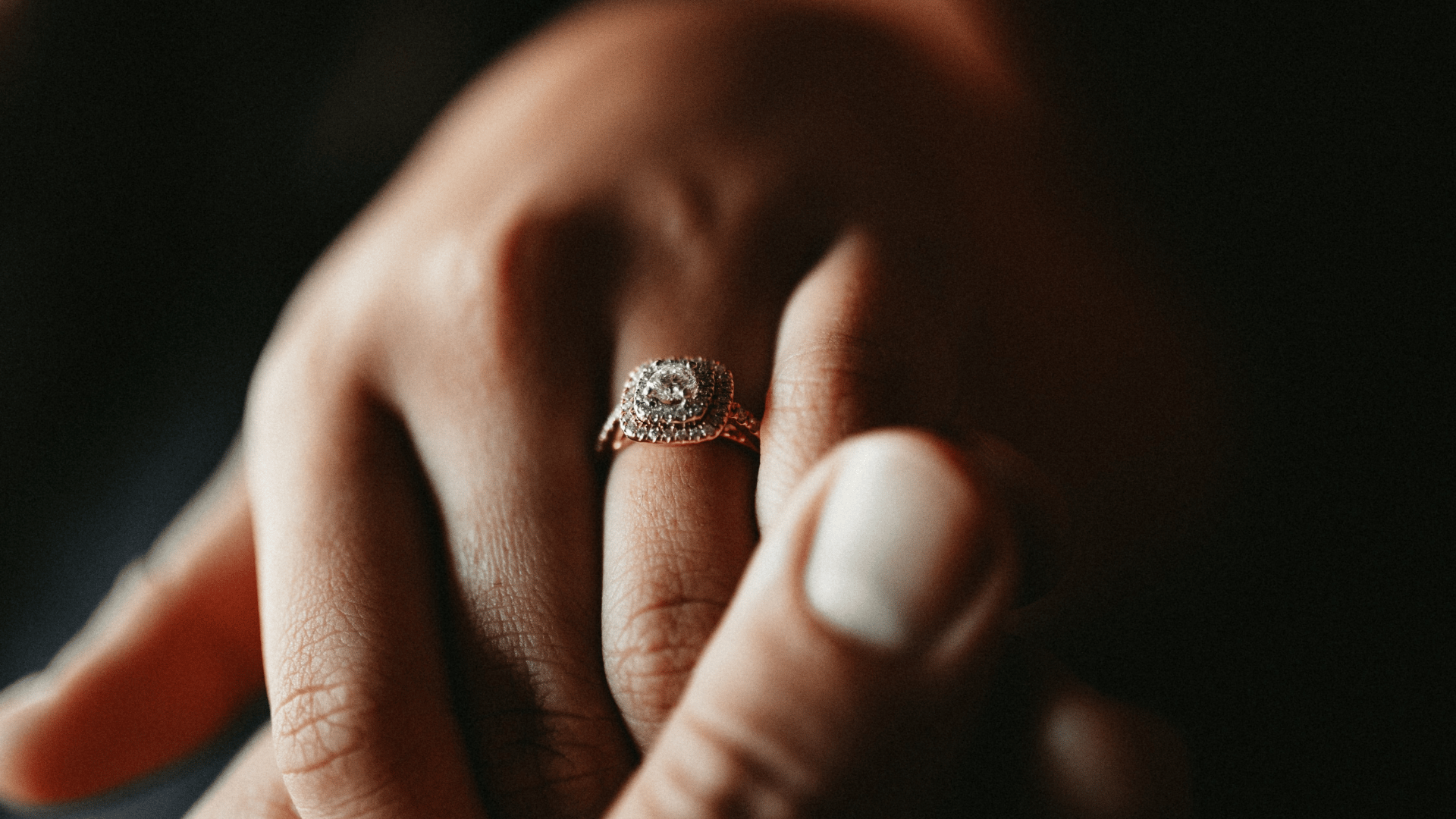 7 Engagement Rings With Stunning Side Views