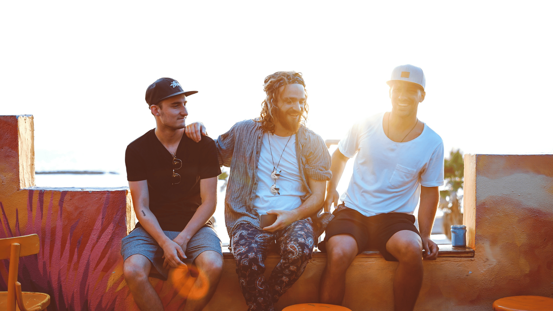 5 Ways to Spot the Eligible Bachelors at Weddings
