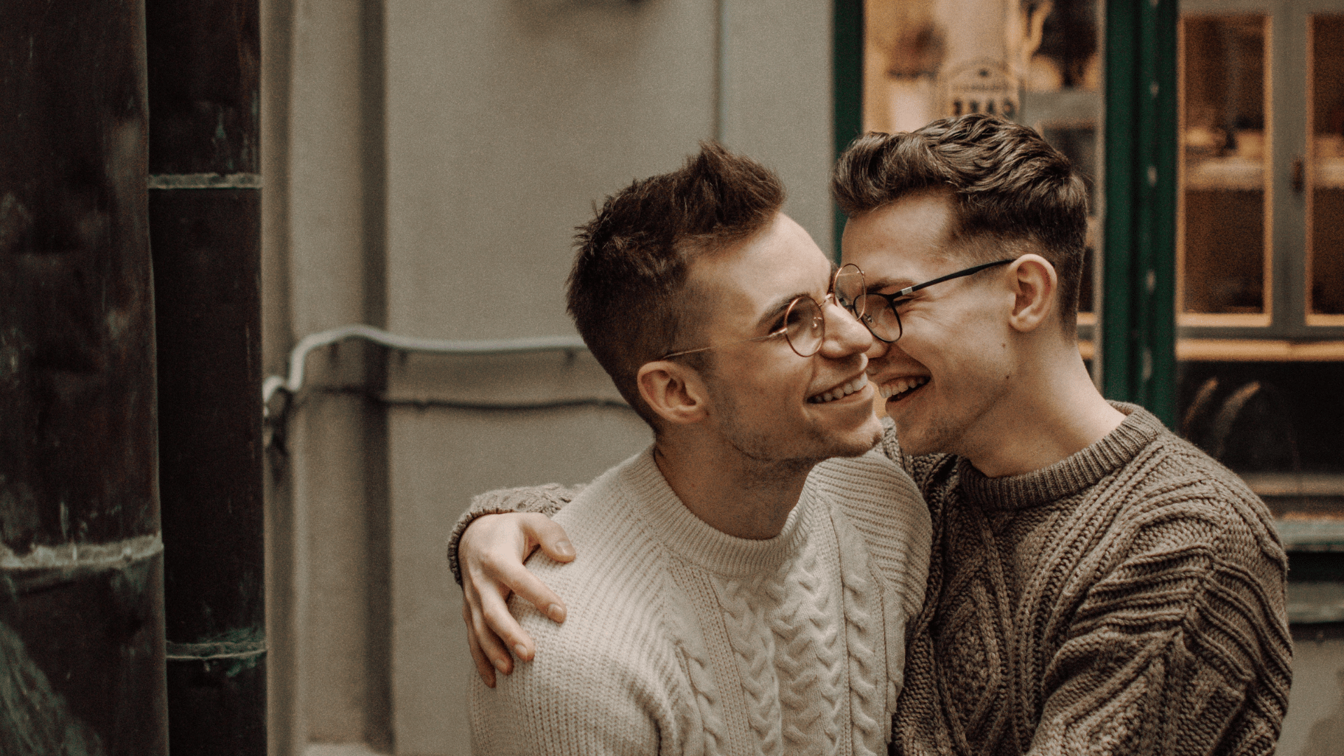 9 Ways to Have a Happy, Healthy Relationship IRL