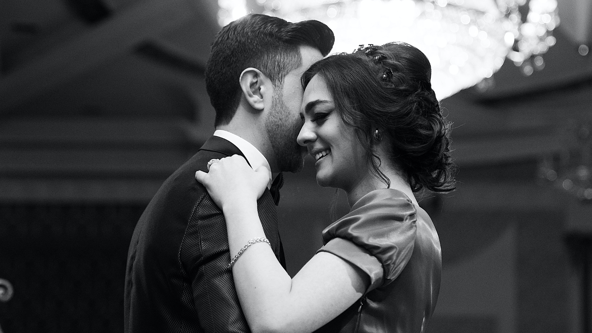 4 Ways to Document and Remember Your Wedding Year