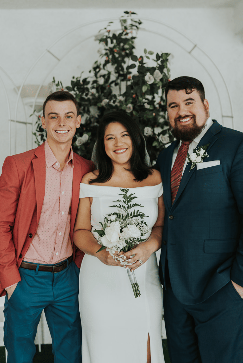 A Modern Las Vegas Wedding at The Little White Wedding Chapel 8