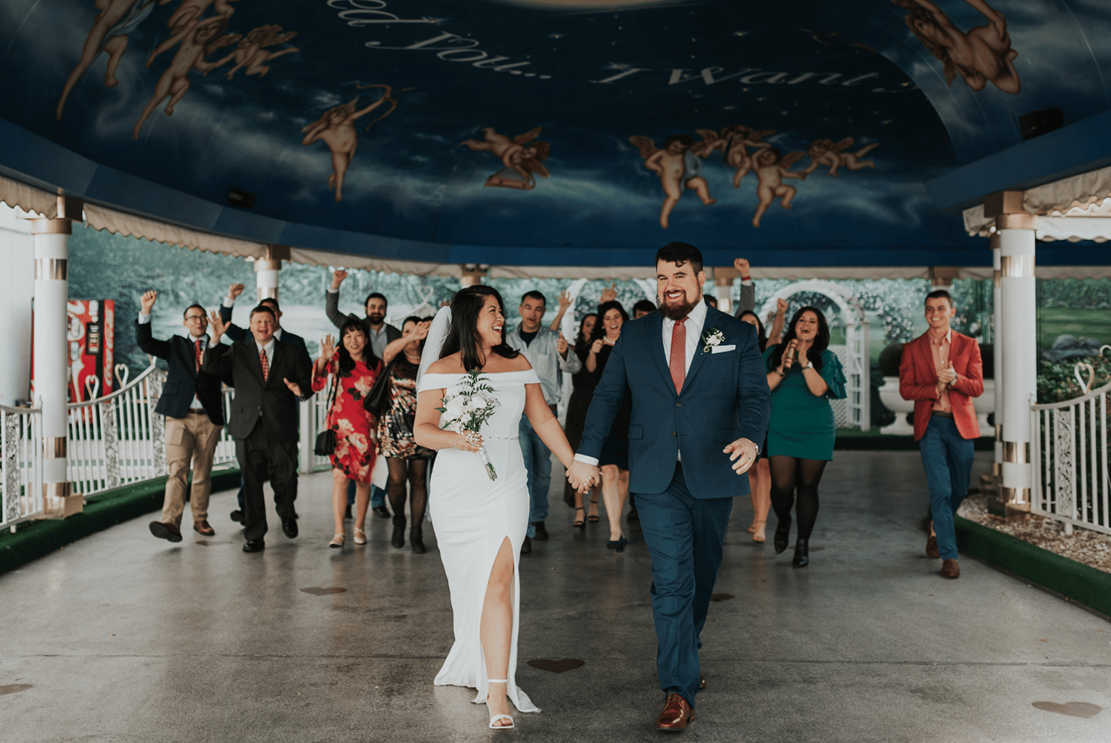 A Modern Las Vegas Wedding at The Little White Wedding Chapel 19