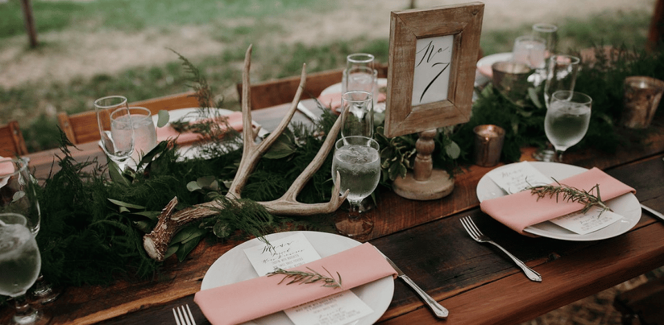 12 Things No One Tells You About Wedding DIYs