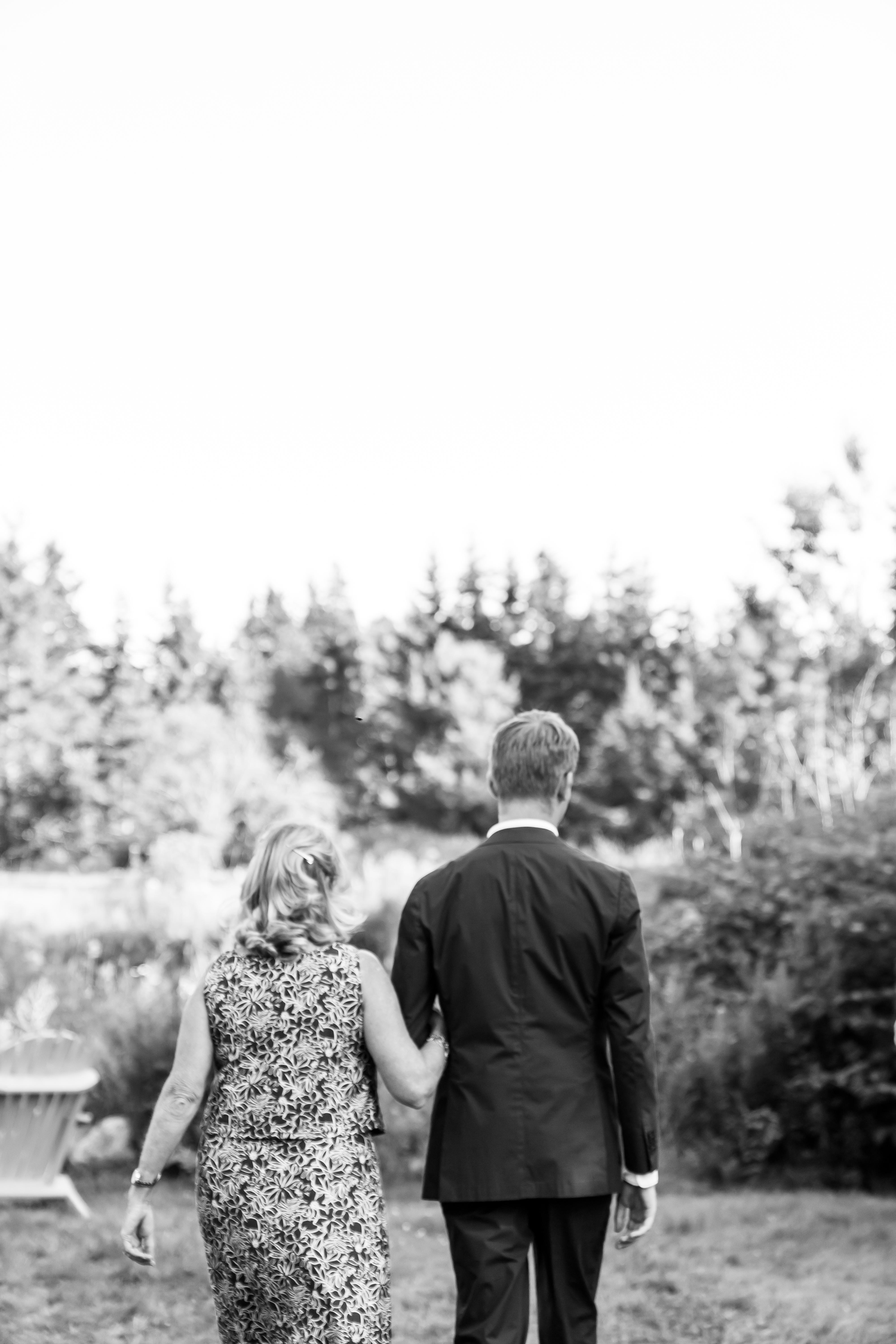 A Whimsical Summer Wedding at Brooklin Inn 19