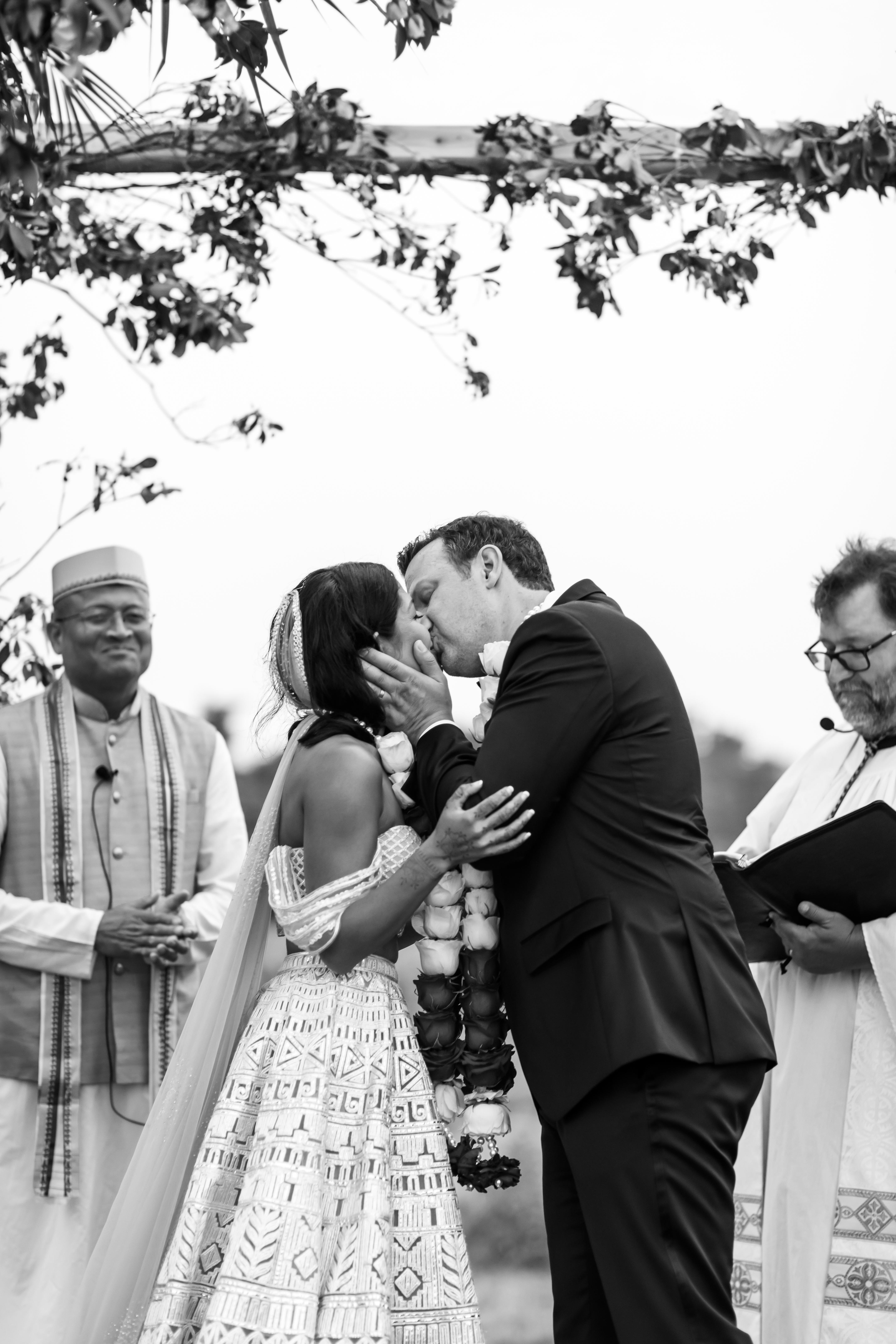A Modern Spring Wedding at The Parrish Art Museum 2