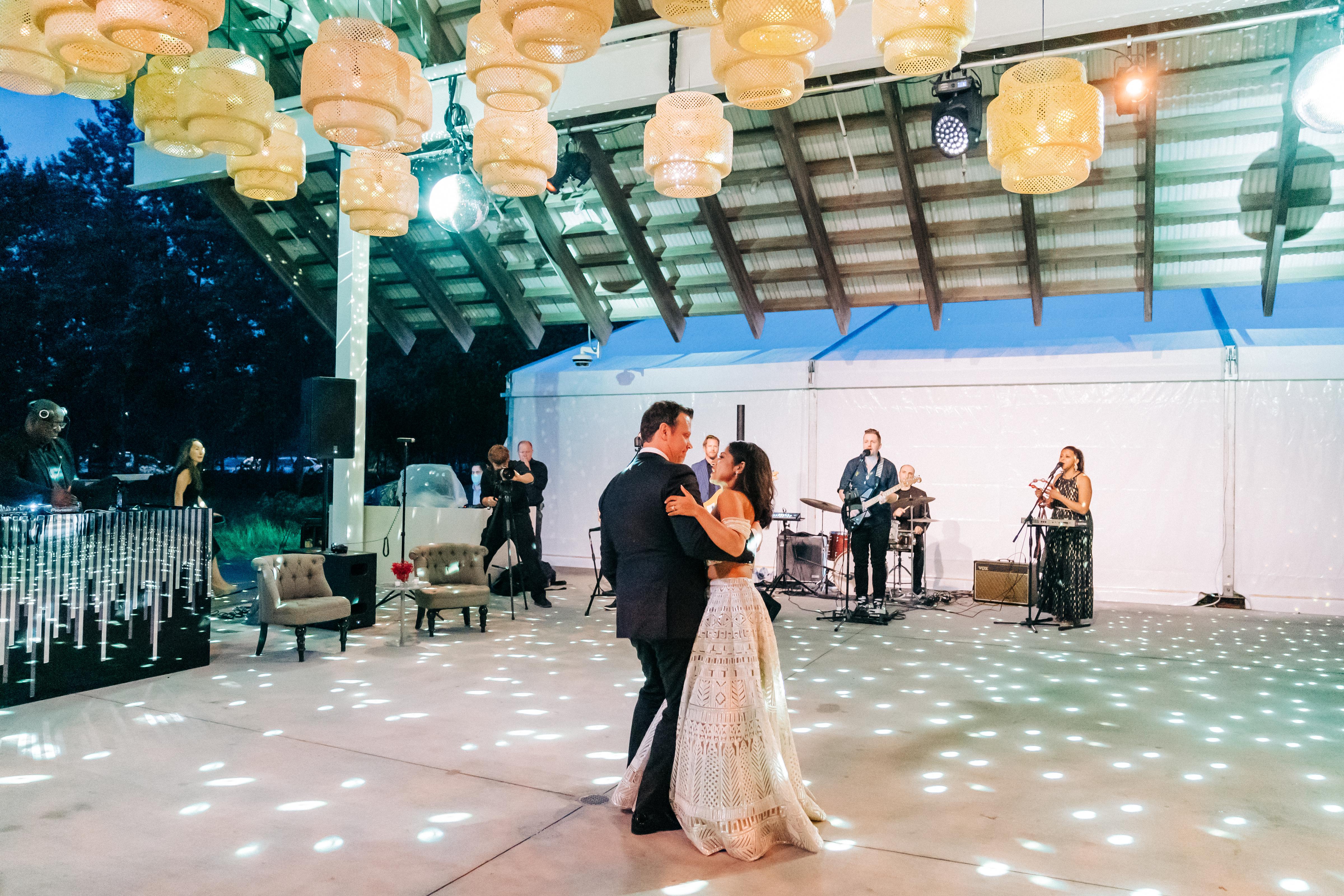 A Modern Spring Wedding at The Parrish Art Museum 18