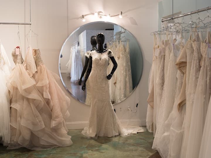 LuLu's Bridal Boutique portfolio 1