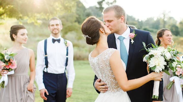 Ellie's Bridal Boutique portfolio 4
