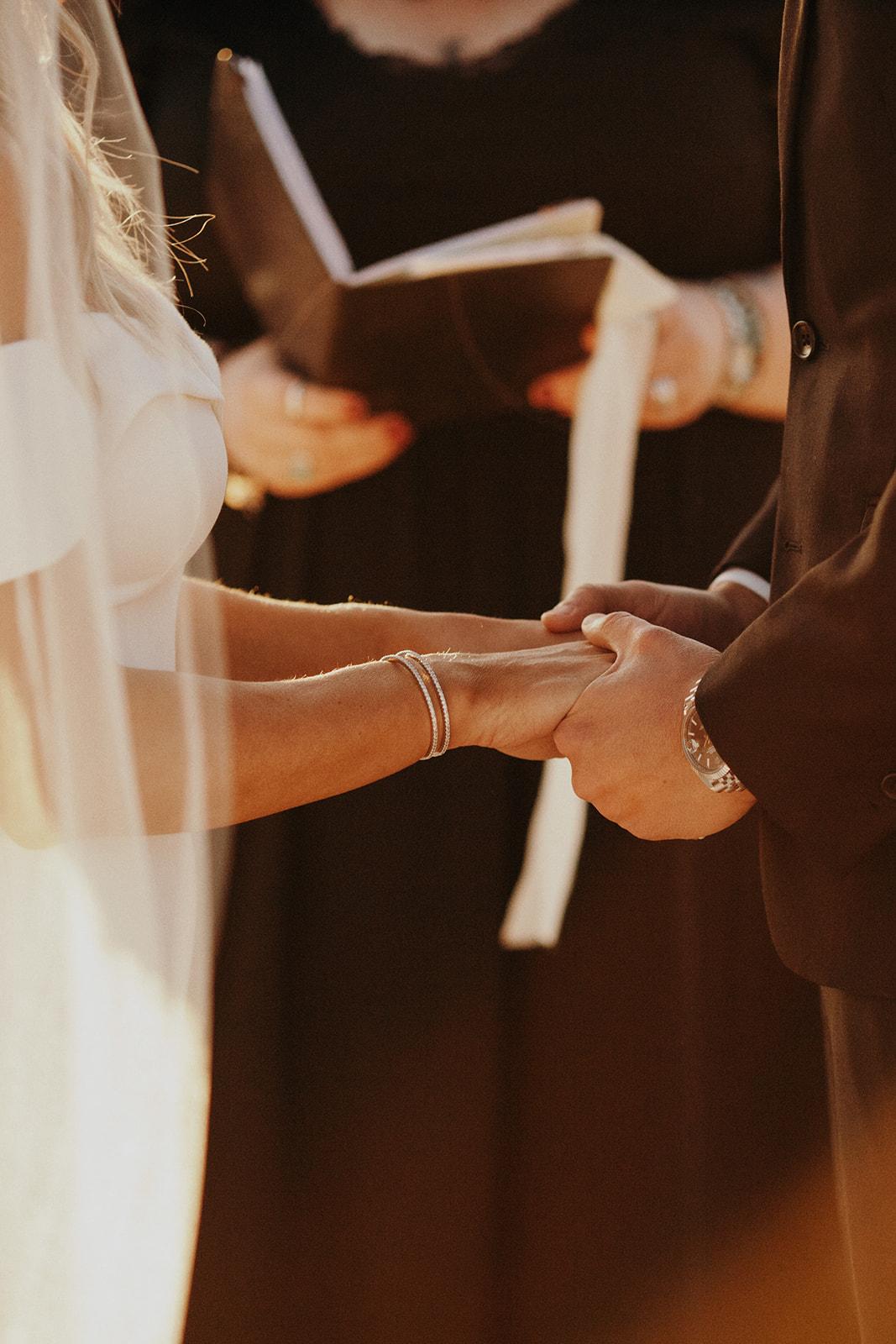 A Non-Traditional Spring Wedding at Lake Powell 10