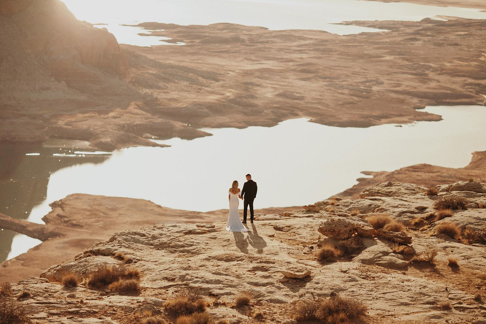 A Non-Traditional Spring Wedding at Lake Powell 40