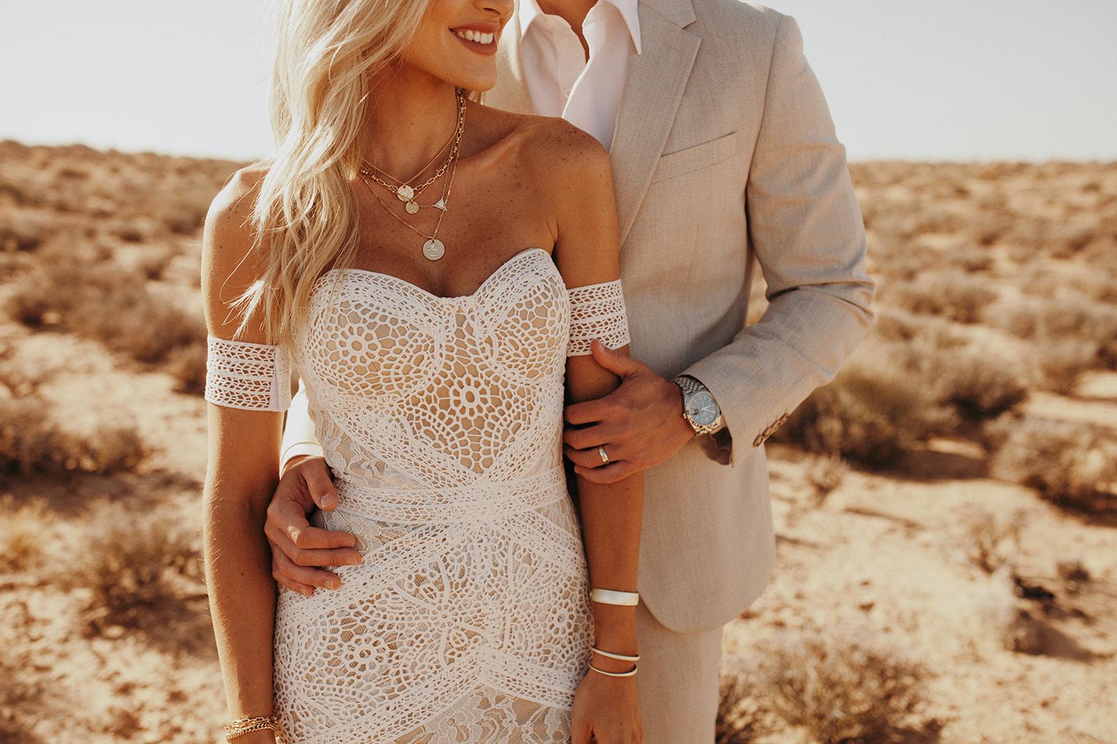 A Non-Traditional Spring Wedding at Lake Powell 37
