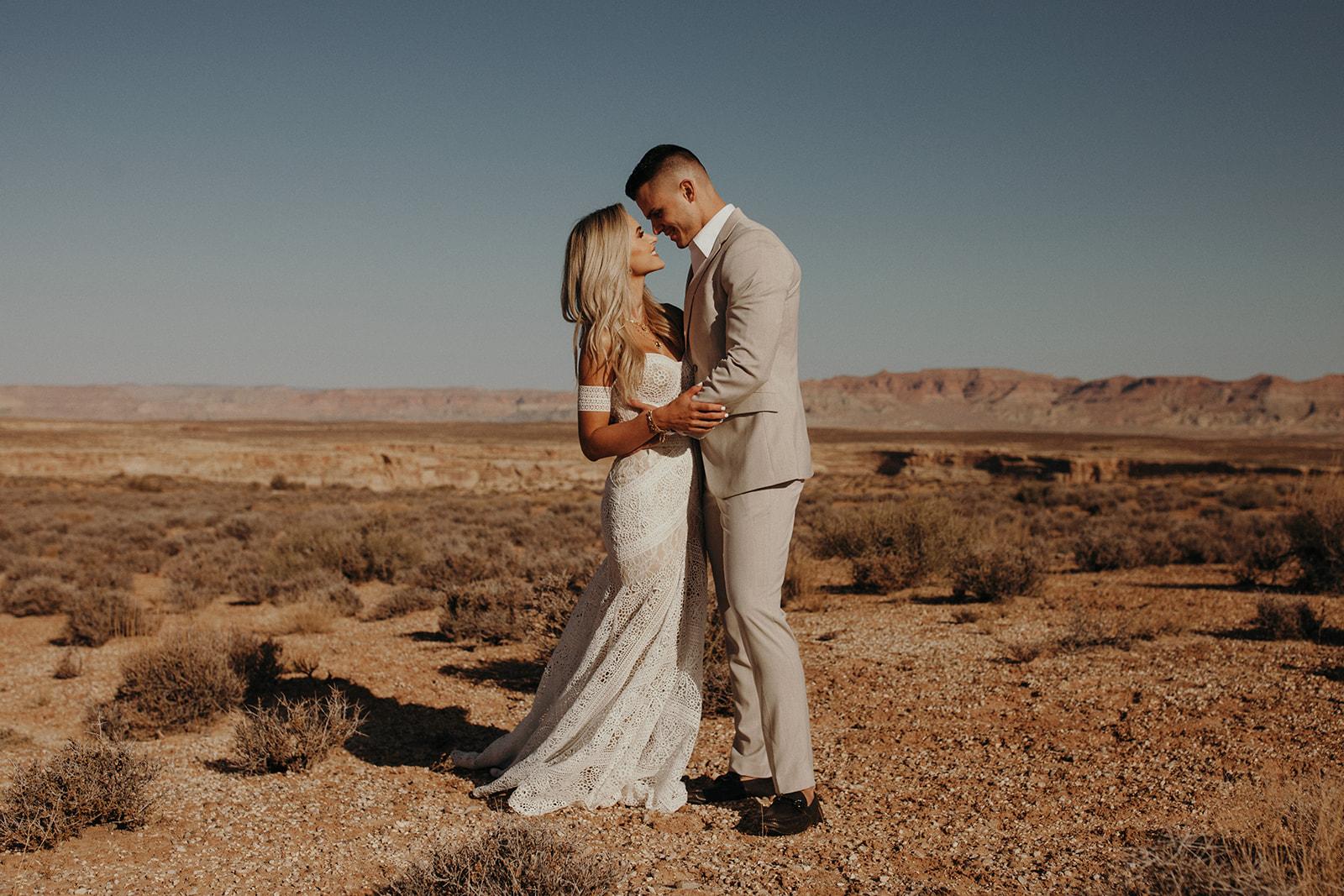 A Non-Traditional Spring Wedding at Lake Powell 45