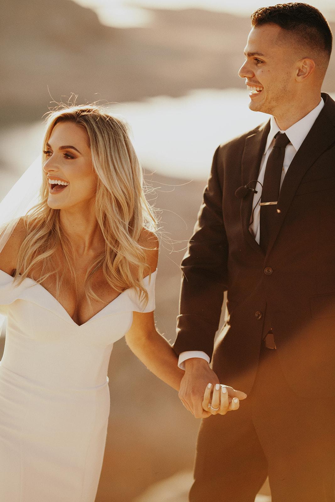 A Non-Traditional Spring Wedding at Lake Powell 9