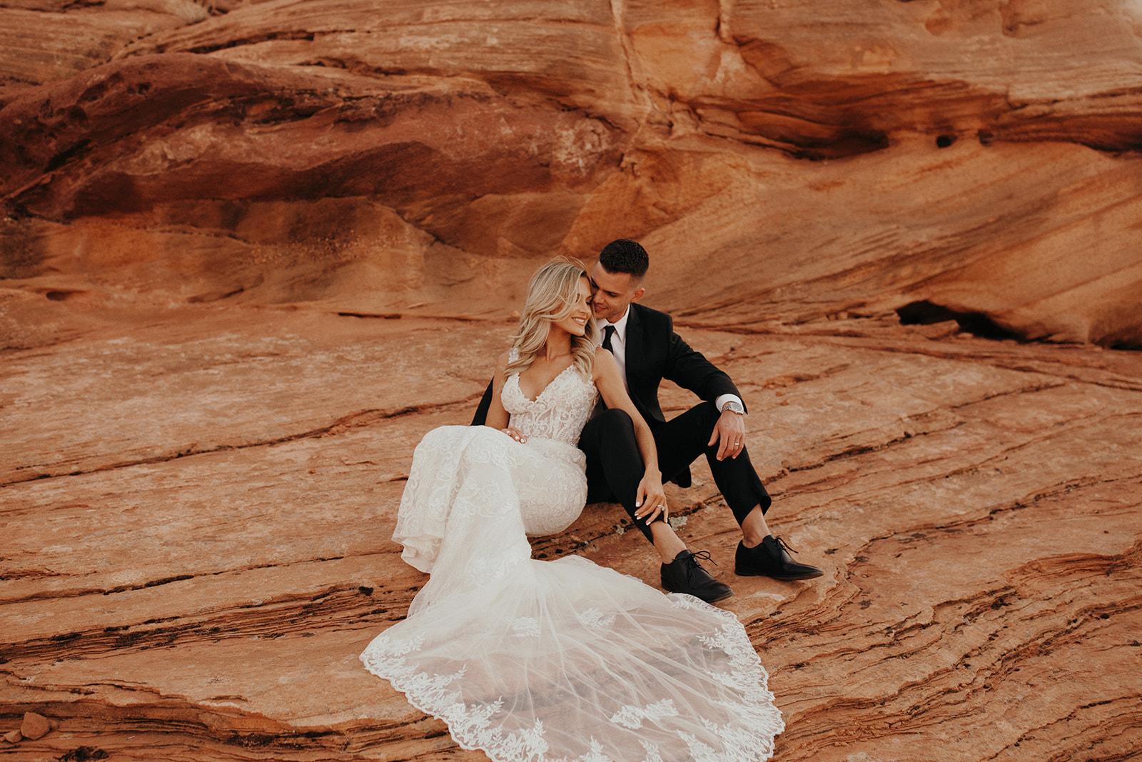 A Non-Traditional Spring Wedding at Lake Powell 44