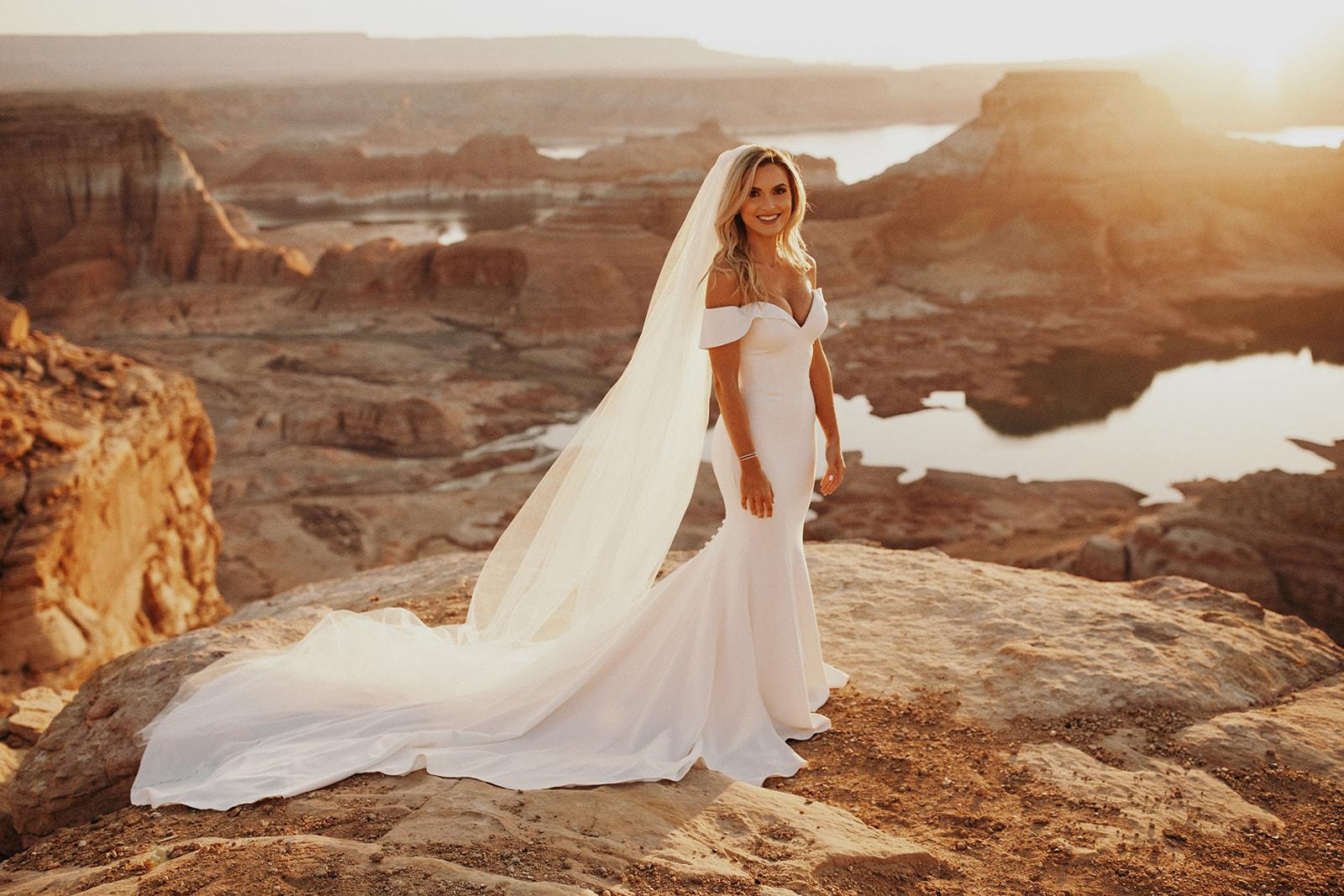 A Non-Traditional Spring Wedding at Lake Powell 29