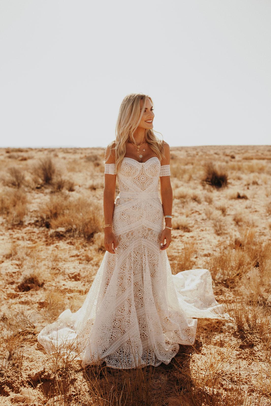 A Non-Traditional Spring Wedding at Lake Powell 41