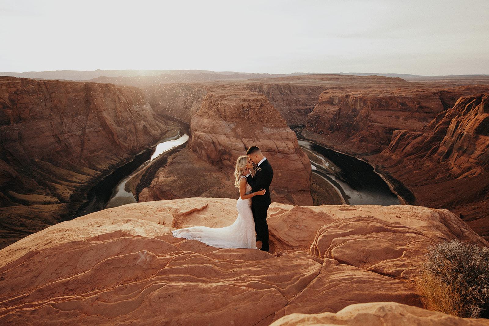 A Non-Traditional Spring Wedding at Lake Powell 46