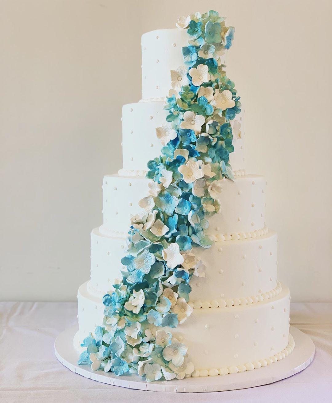 Cake by Gala Bakery portfolio 3