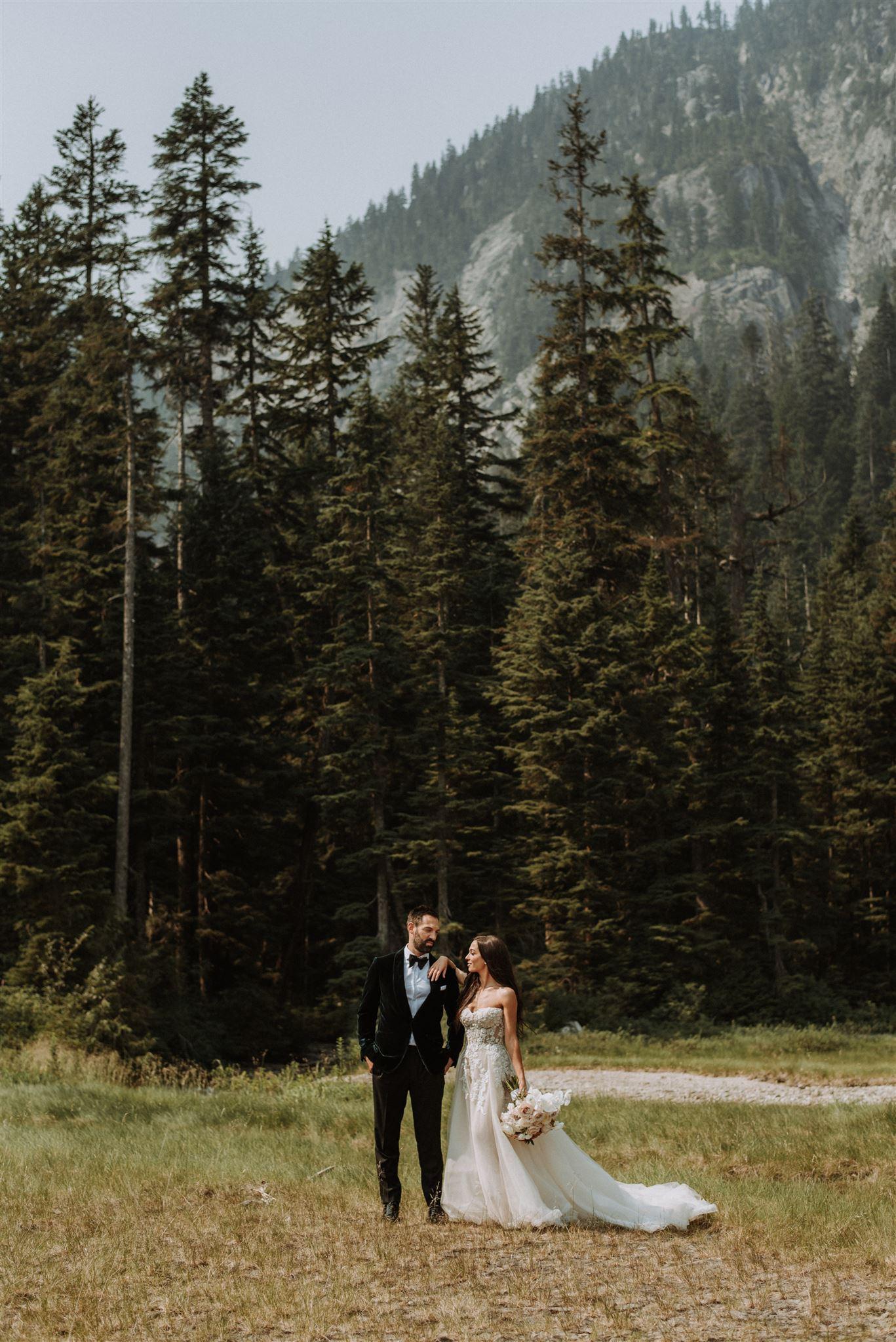 A Romantic Fall Wedding at the Brock House Restaurant 56