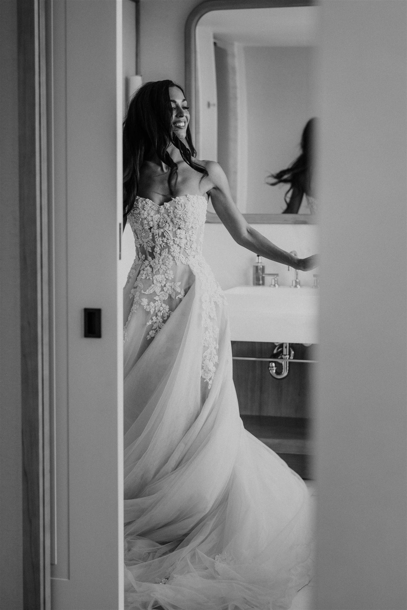 A Romantic Fall Wedding at the Brock House Restaurant photo 4