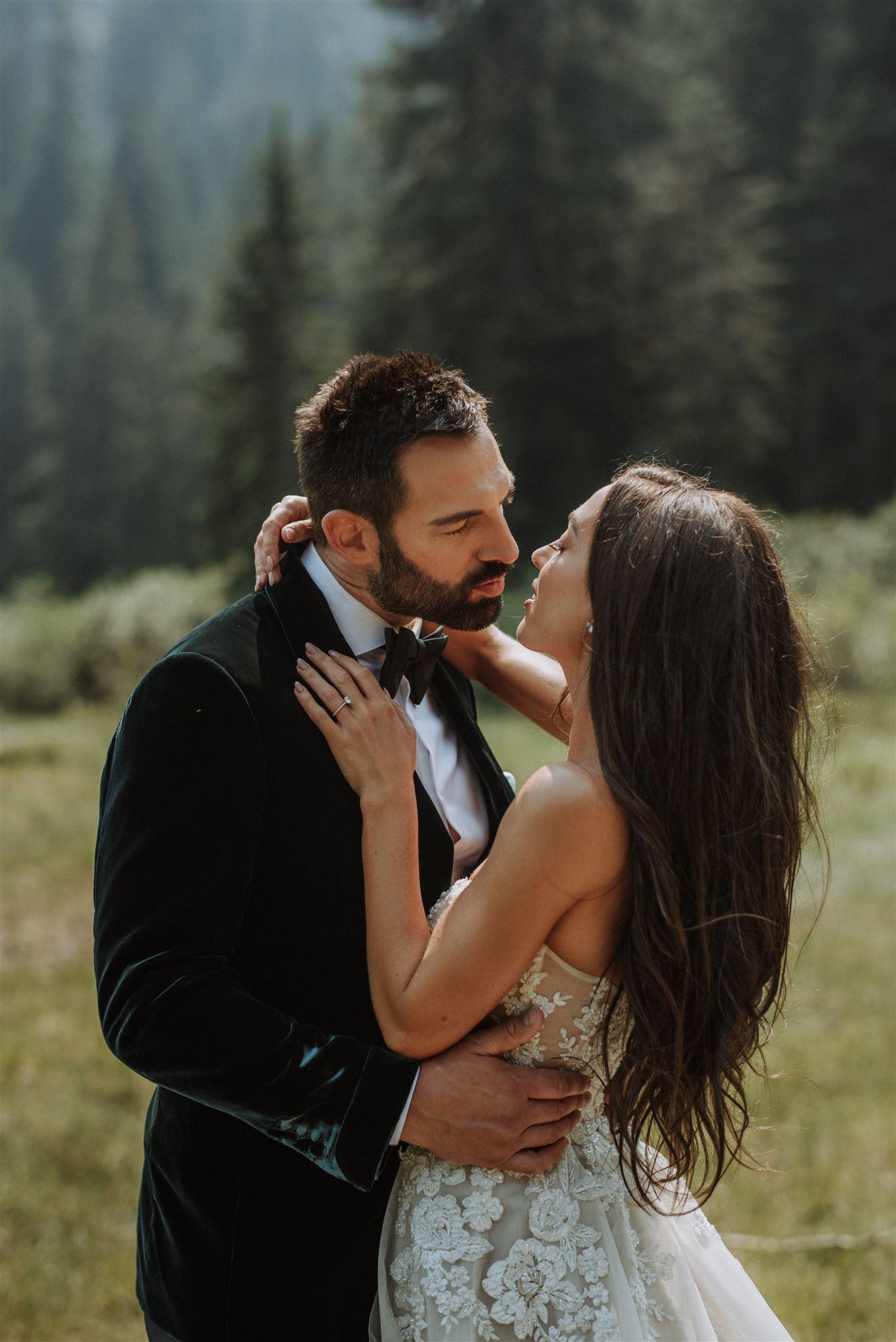 A Romantic Fall Wedding at the Brock House Restaurant photo 5