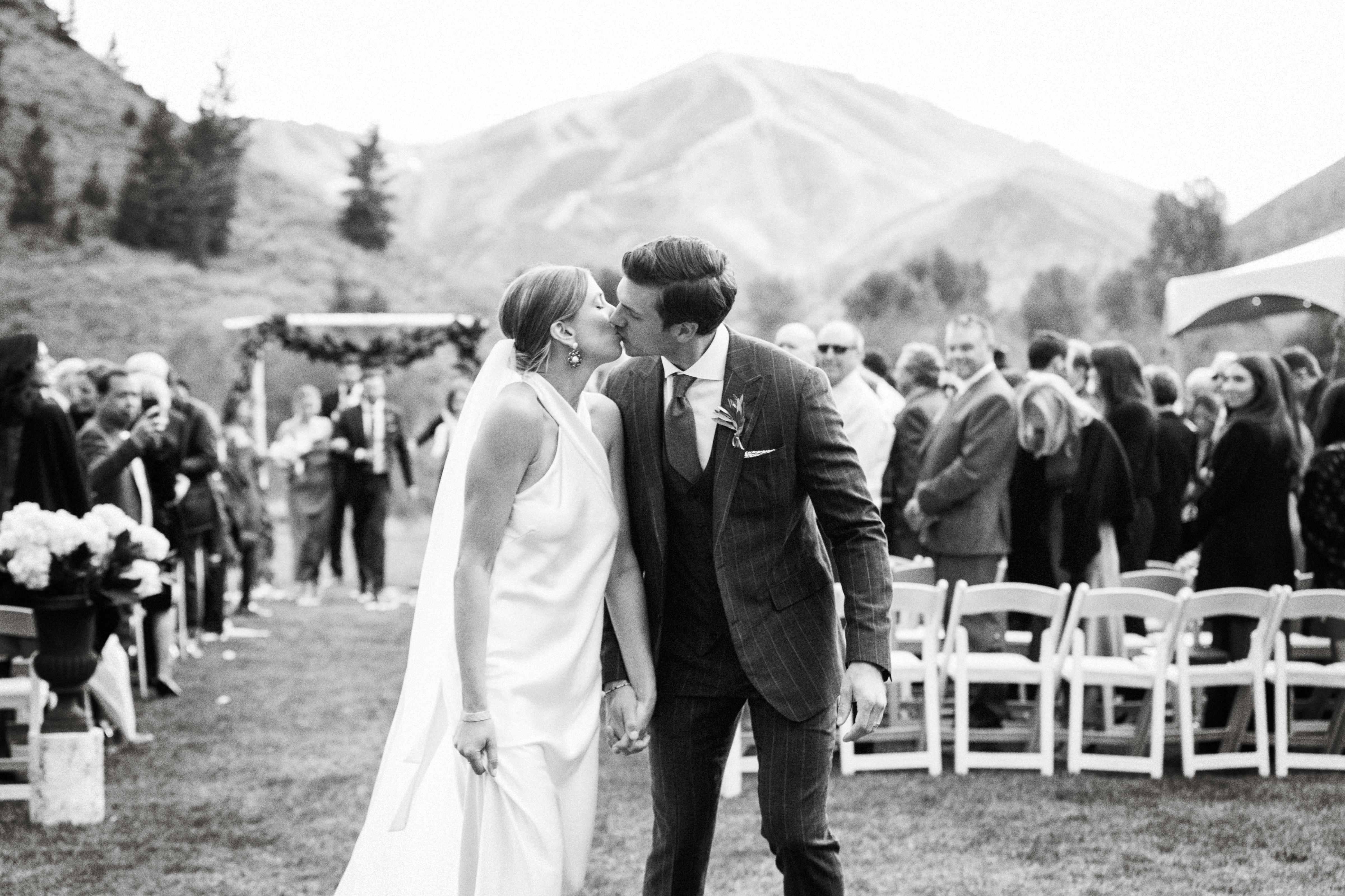 A Modern Fall Wedding at Trail Creek Cabin 17