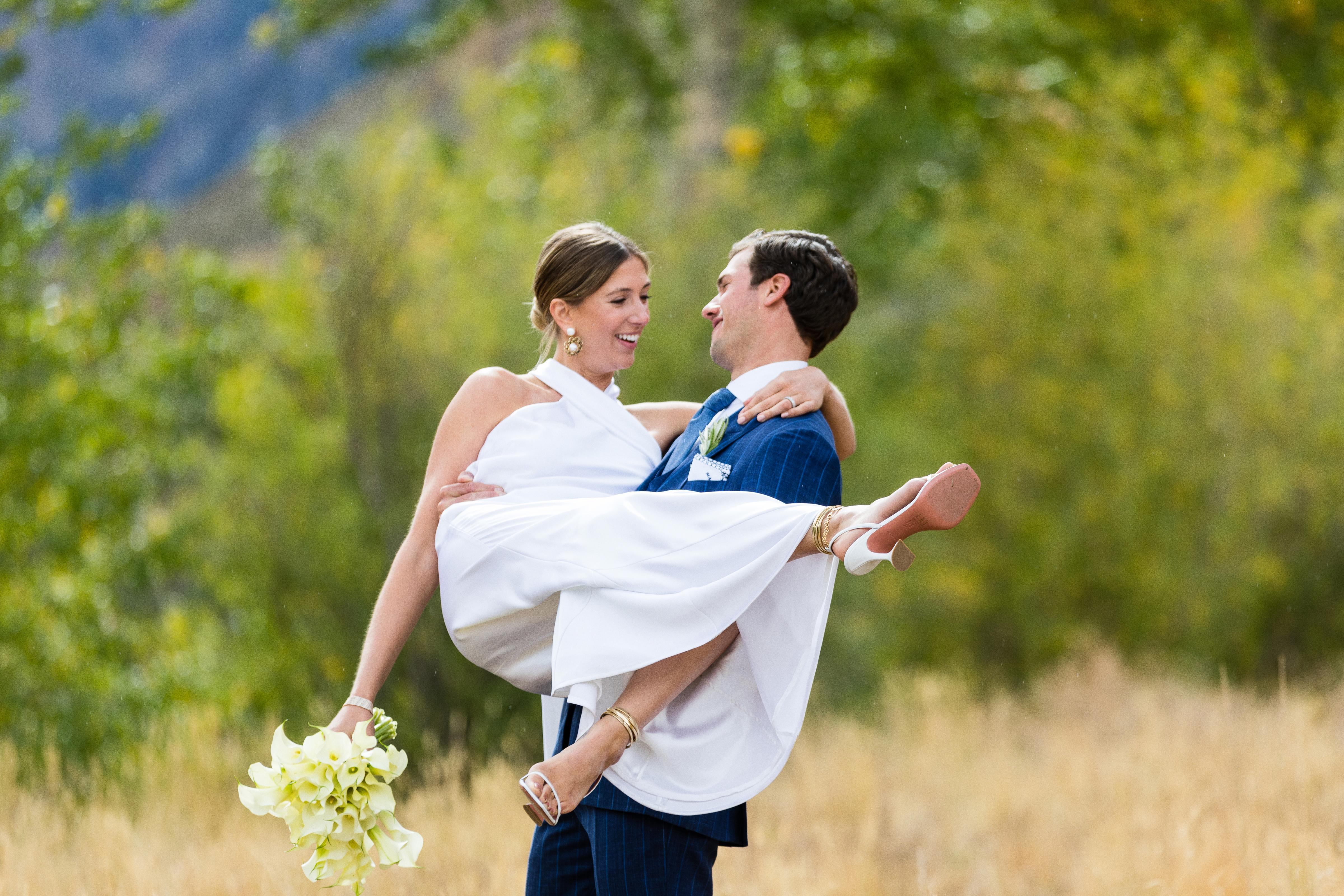 A Modern Fall Wedding at Trail Creek Cabin 17