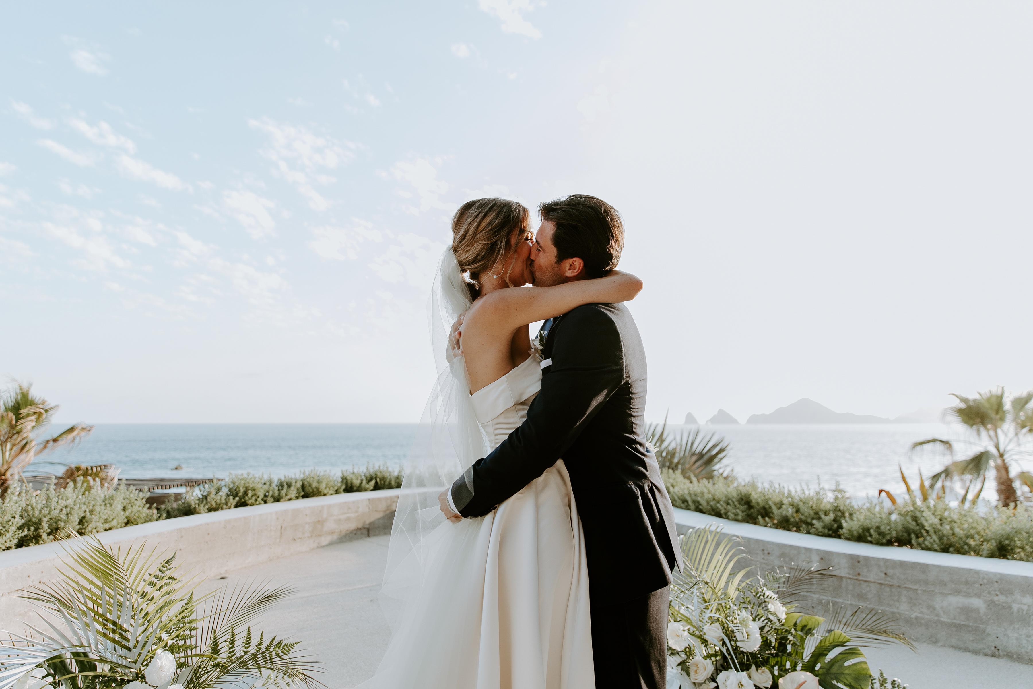 A Modern Destination Wedding at The Cape Hotel photo 4