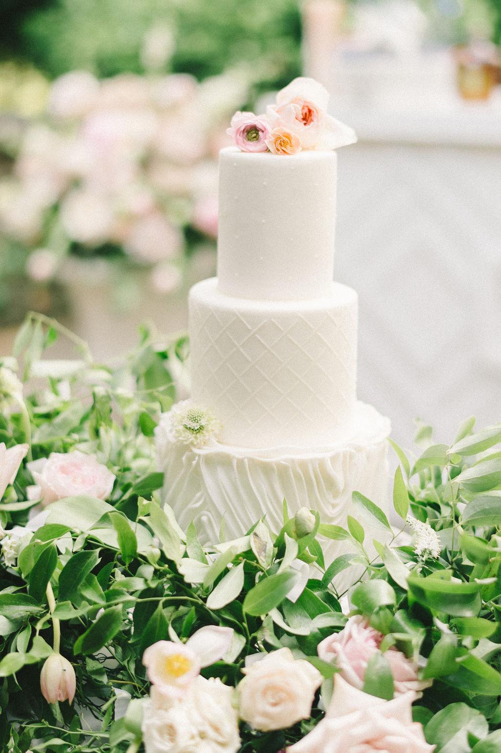 A Whimsical Summer Wedding at Goodstone Inn and Restaurant 25