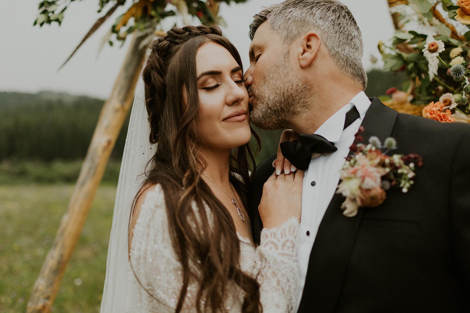 A Boho Summer Wedding at a Private Ranch 16