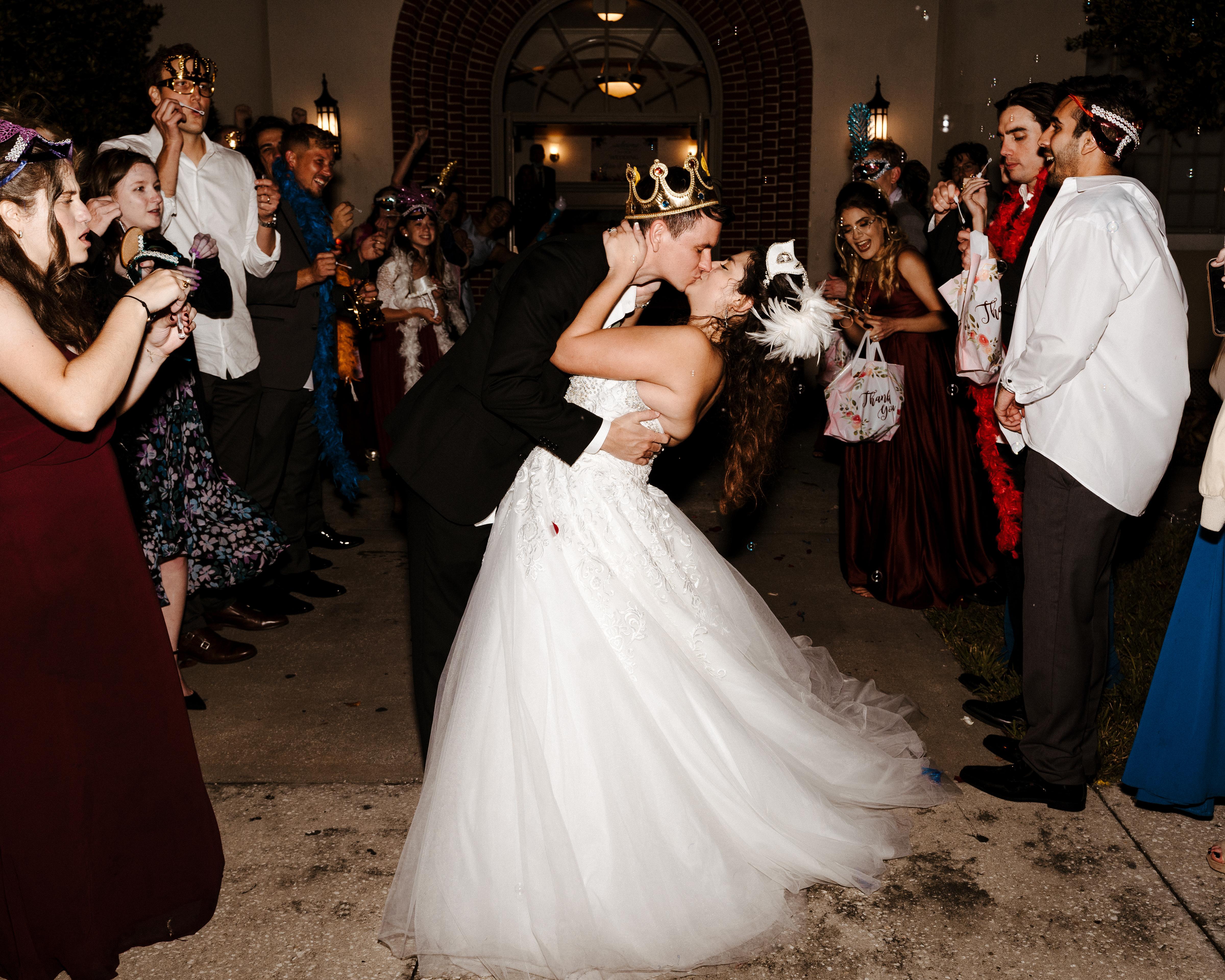 A Classic Winter Wedding at 33
