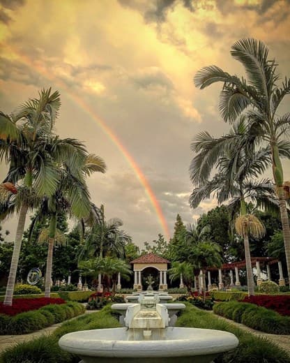 Hollis Garden