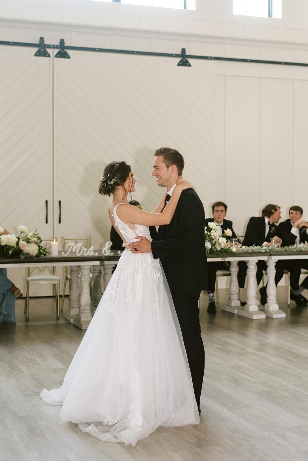 A Romantic Summer Wedding at White Iron Ridge 9