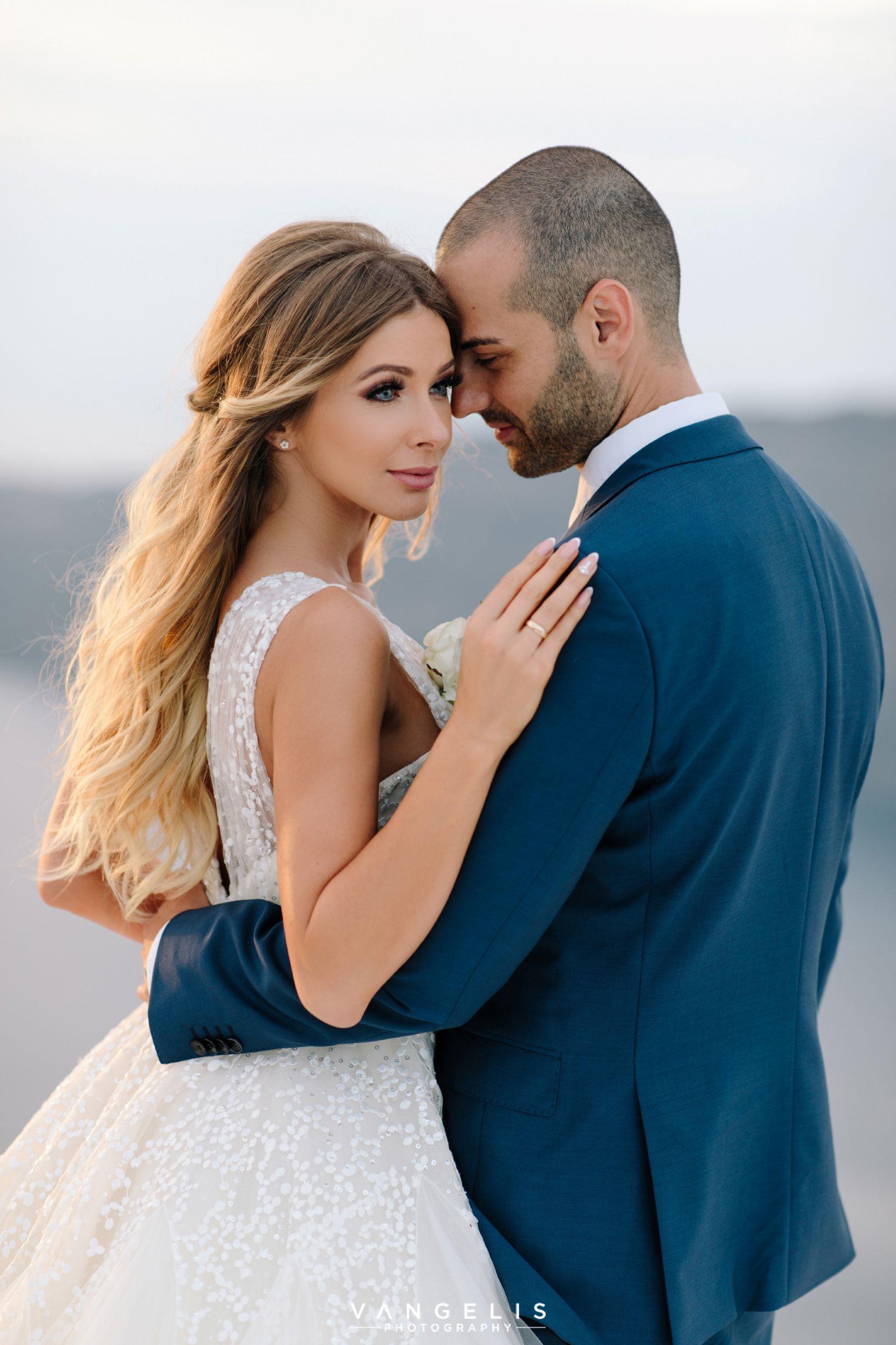 Renia Mpledaki Make Up Artist