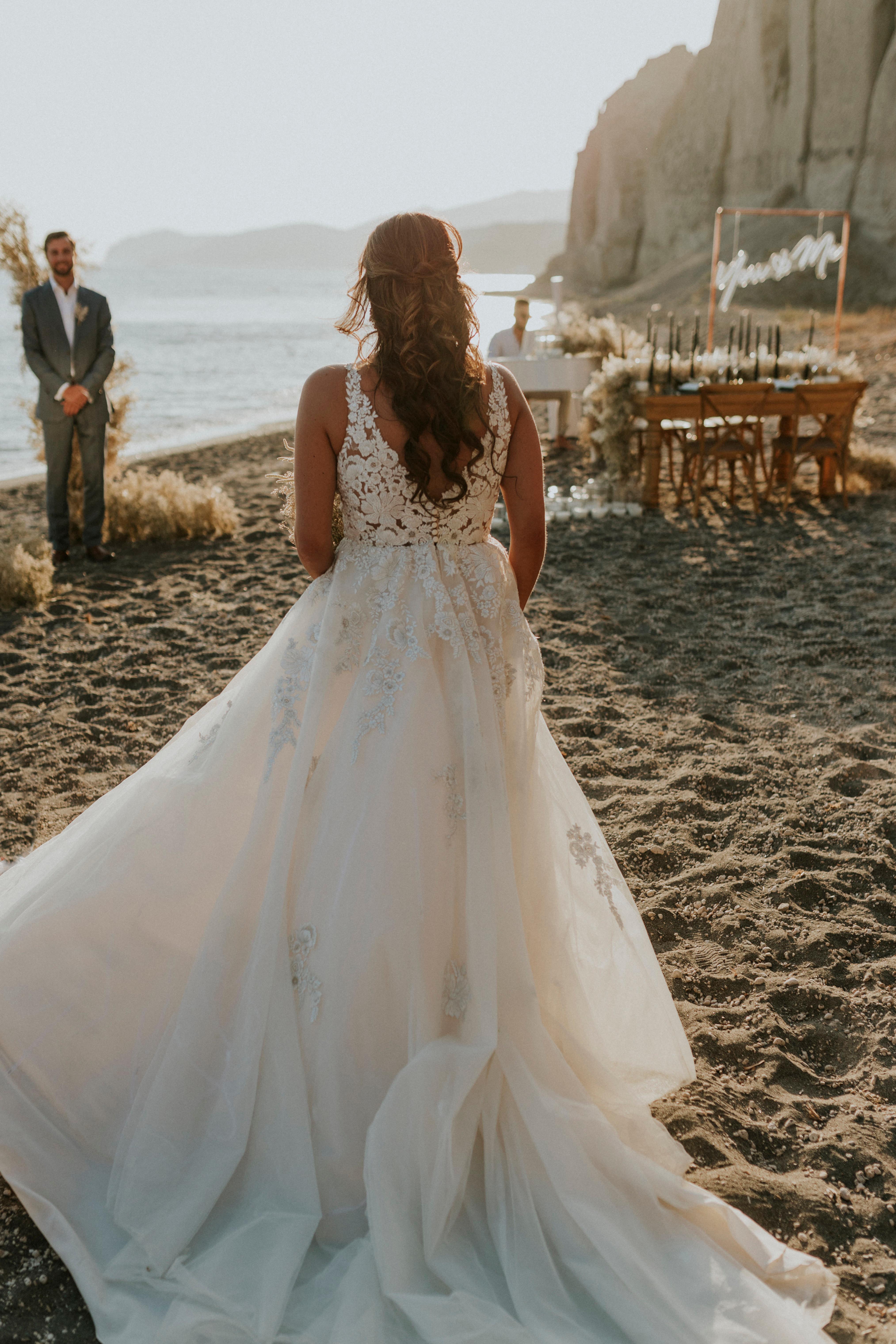 A Romantic Beach Wedding in Santorini 26