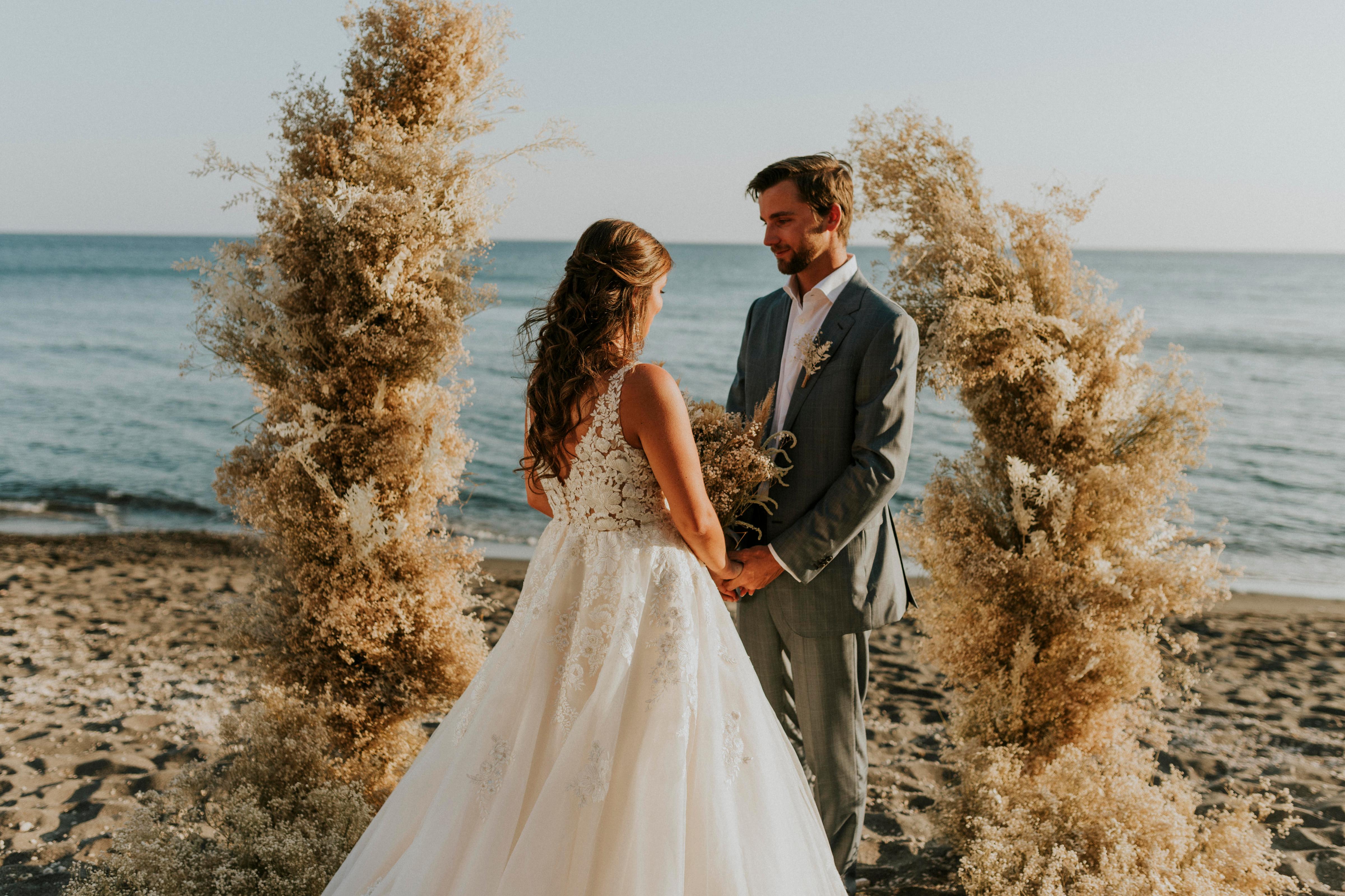 A Romantic Beach Wedding in Santorini 31