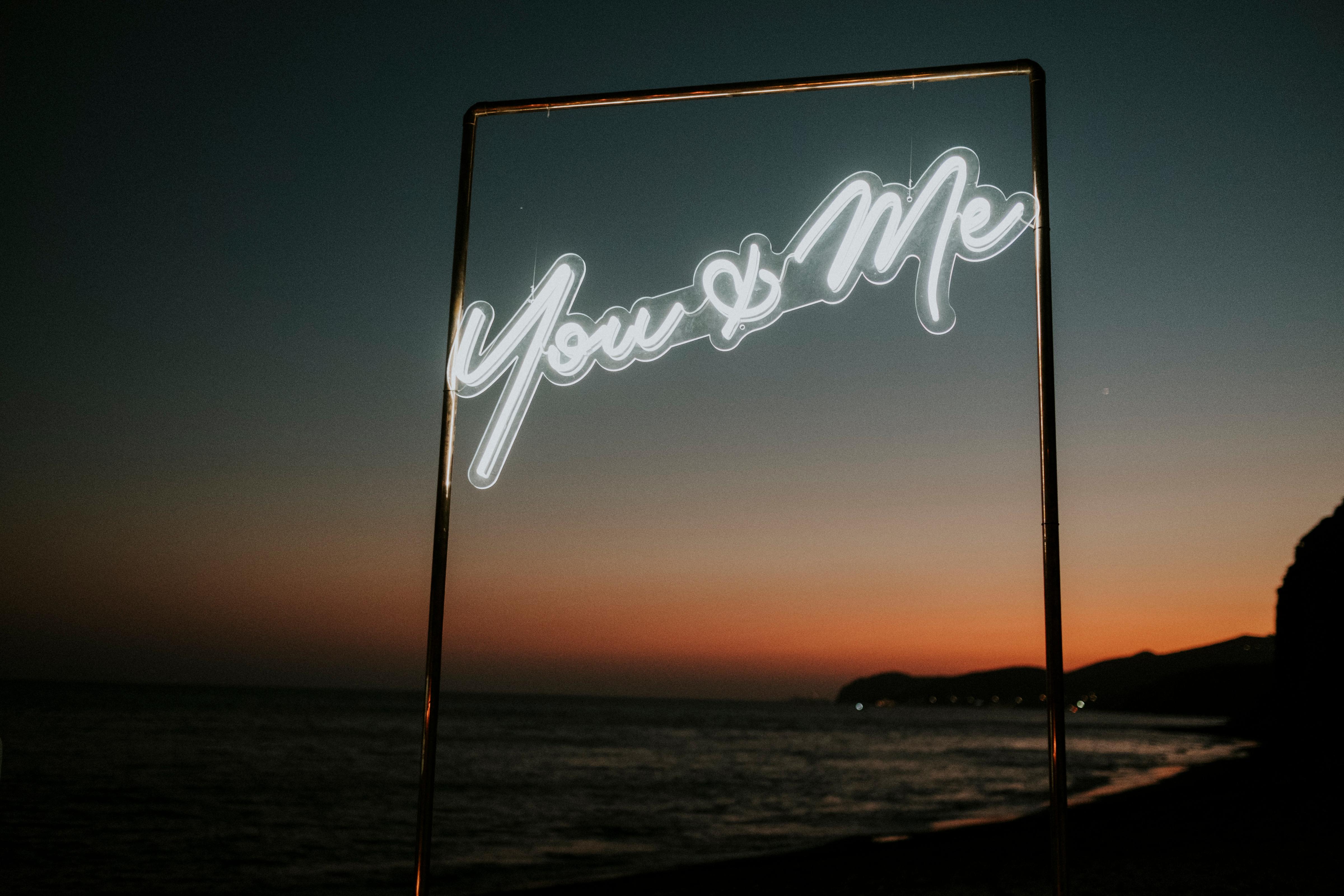 A Romantic Beach Wedding in Santorini 34