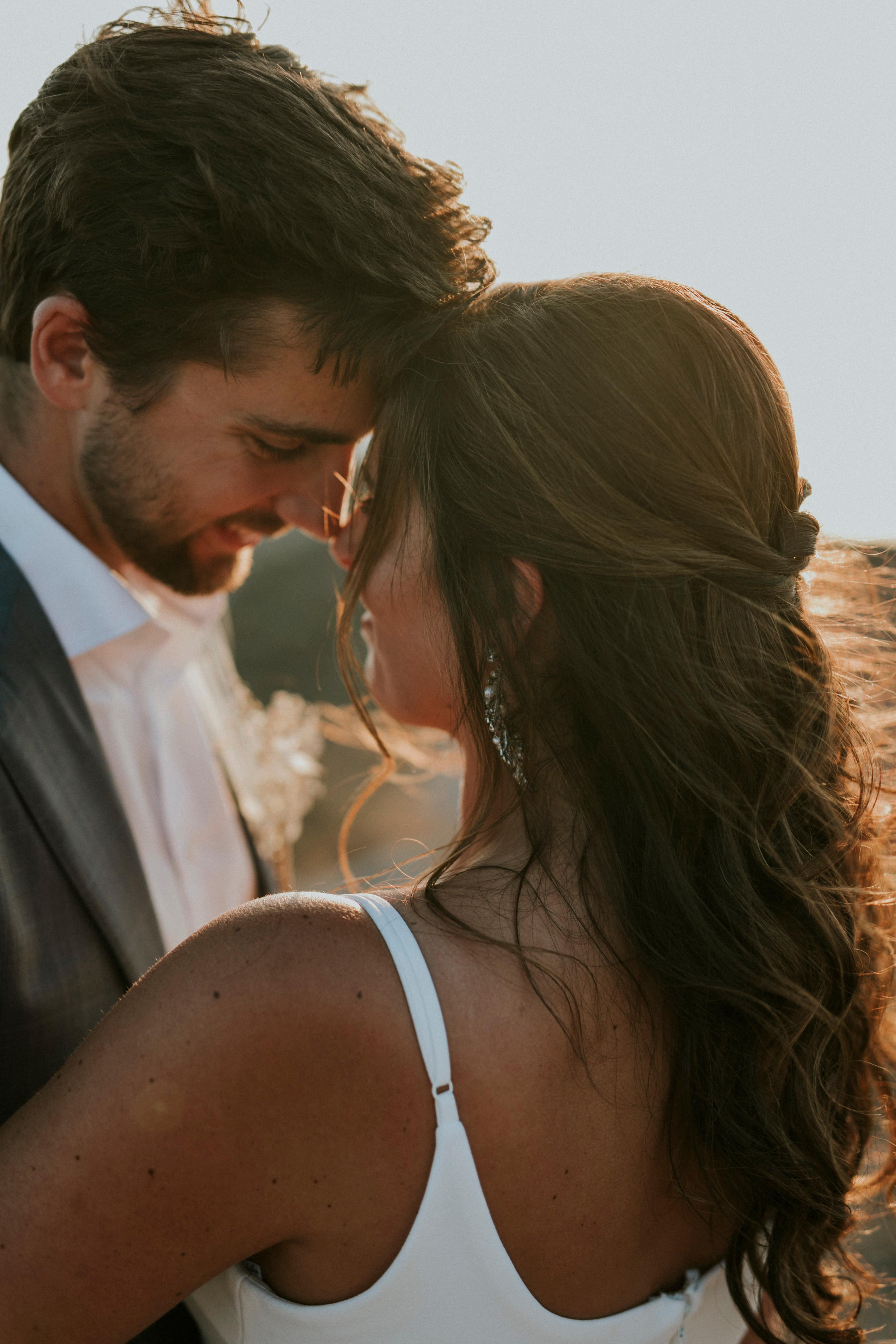 A Romantic Beach Wedding in Santorini 5