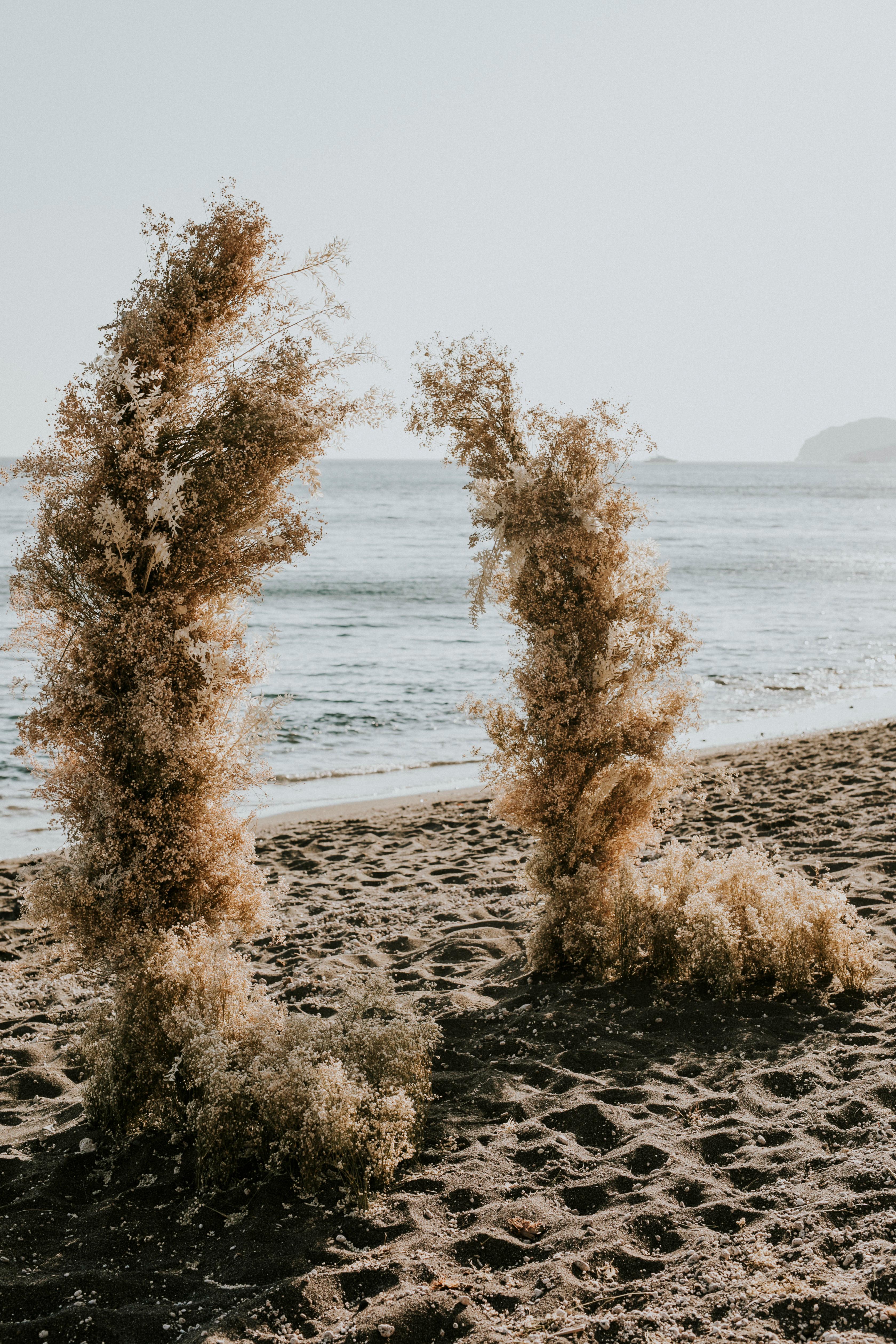A Boho Beach Wedding in Santorini photo 5