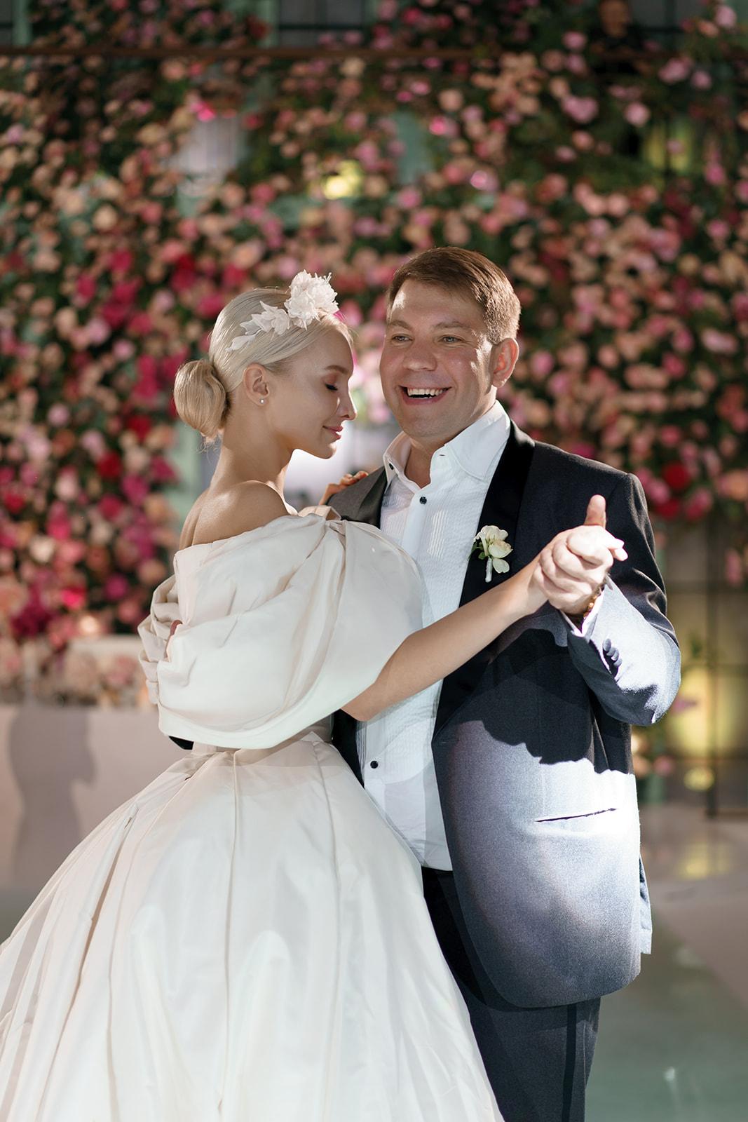 A Glamorous Fall Wedding at Moscow City Golf Club 24