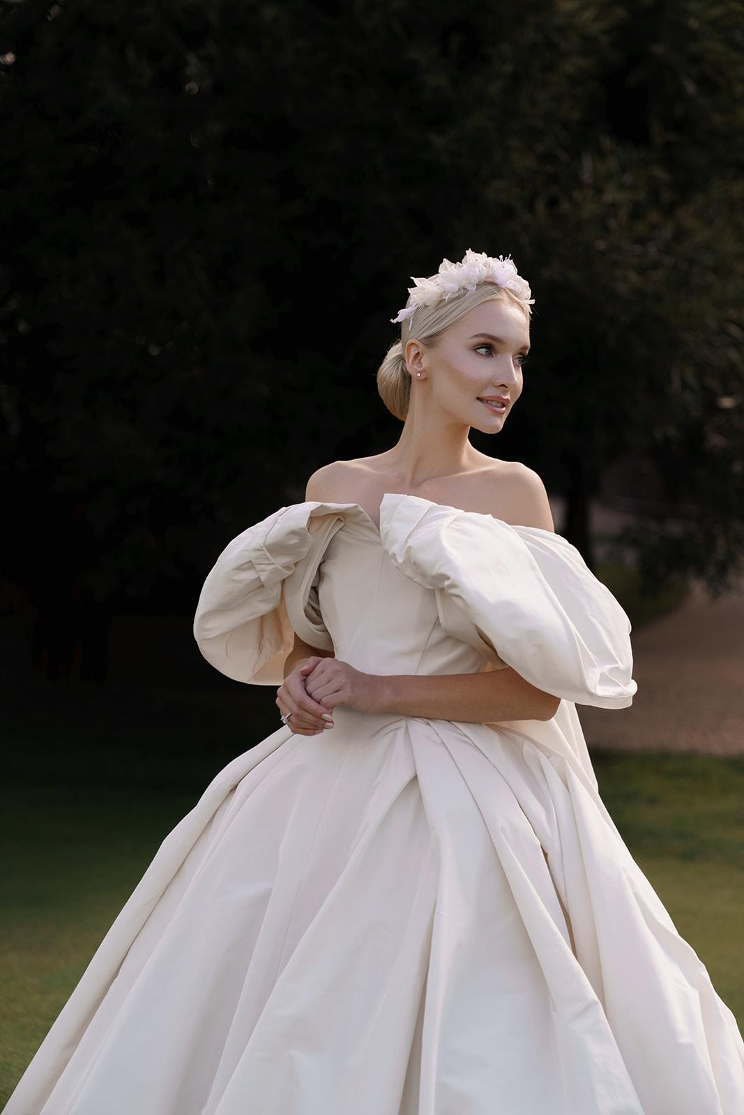 A Glamorous Fall Wedding at Moscow City Golf Club 8
