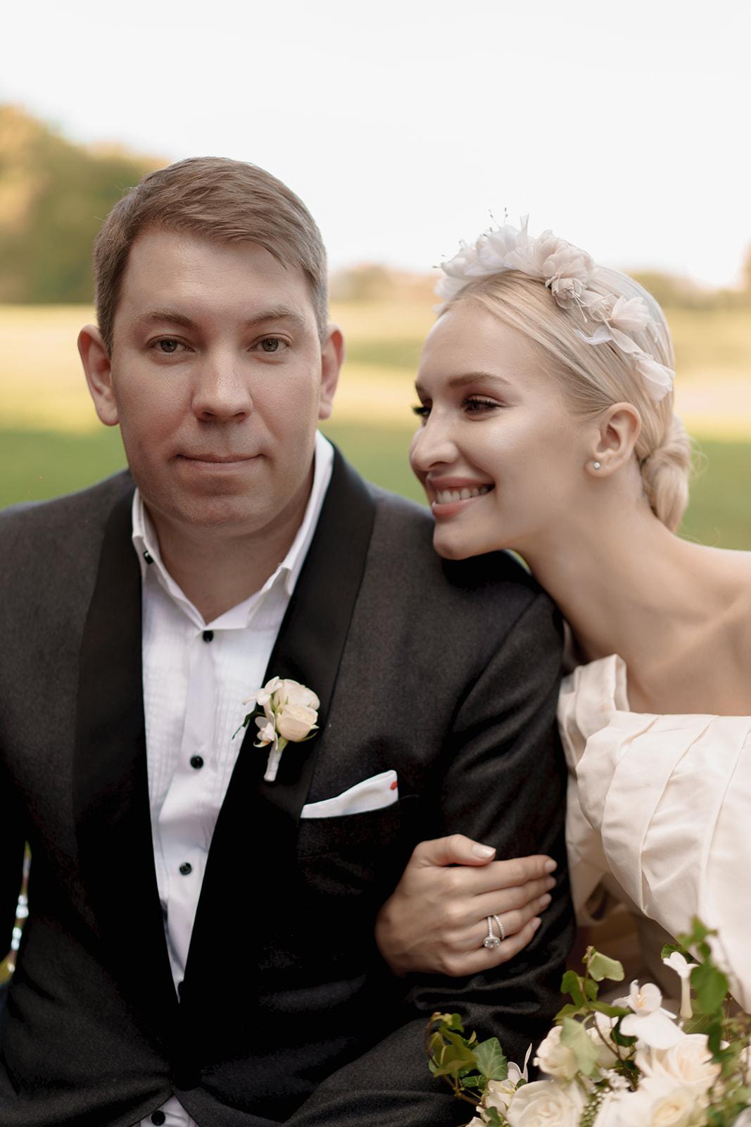 A Glamorous Fall Wedding at Moscow City Golf Club 1