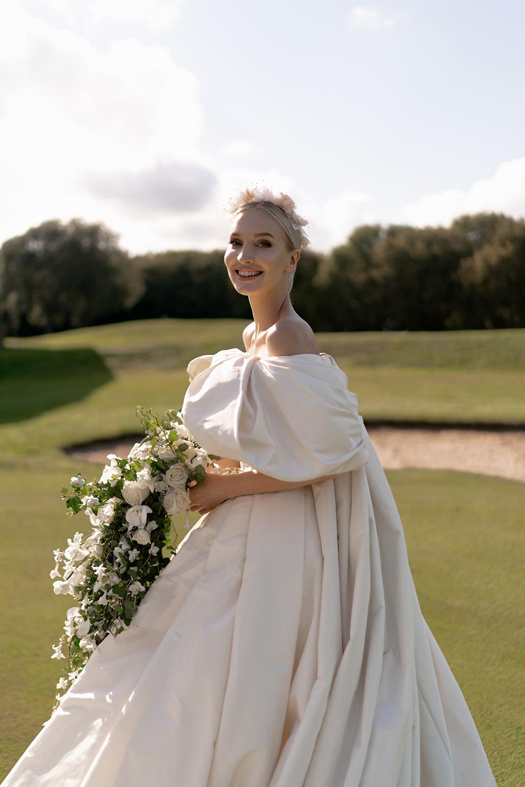 A Glamorous Fall Wedding at Moscow City Golf Club 19