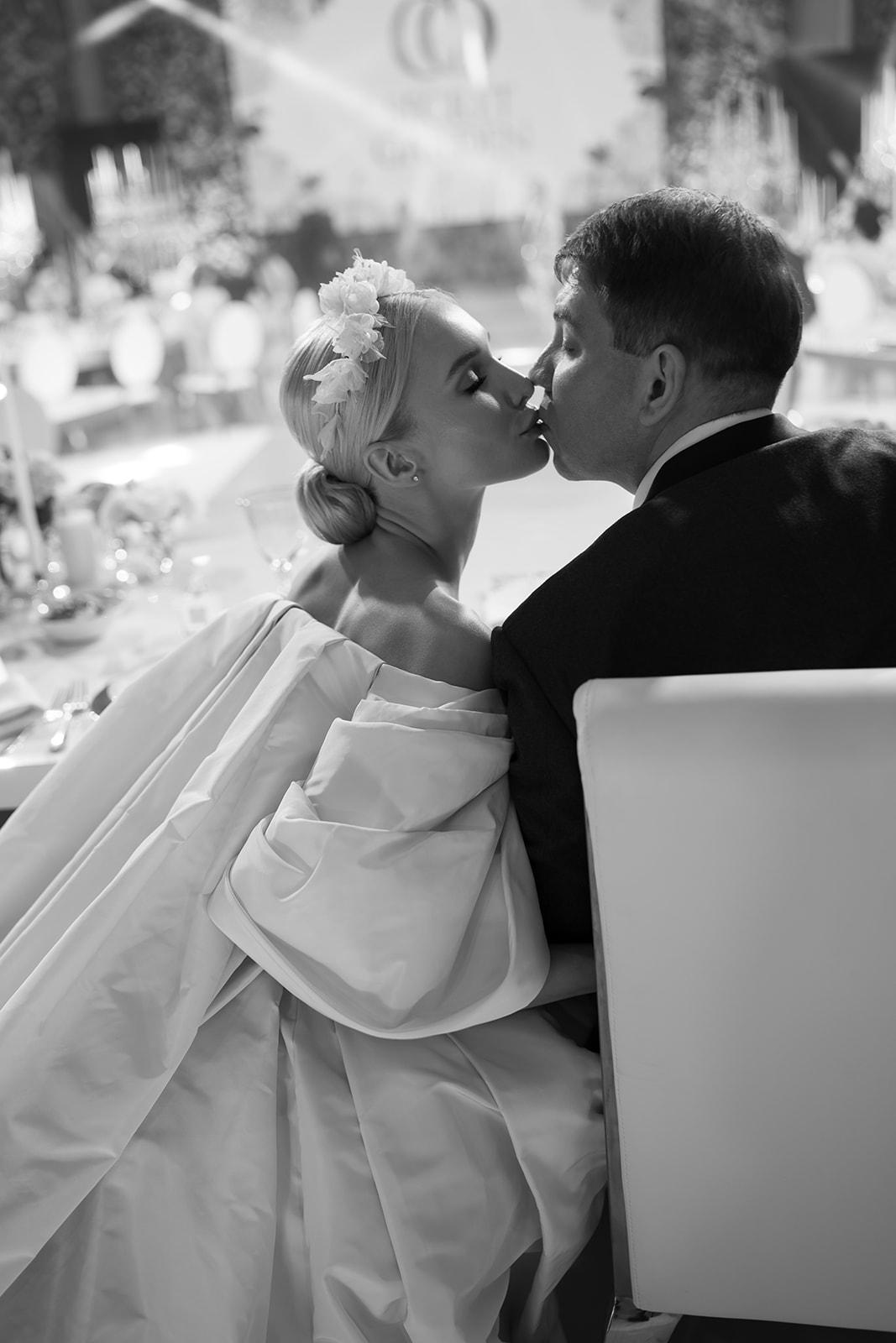 A Glamorous Fall Wedding at Moscow City Golf Club 5